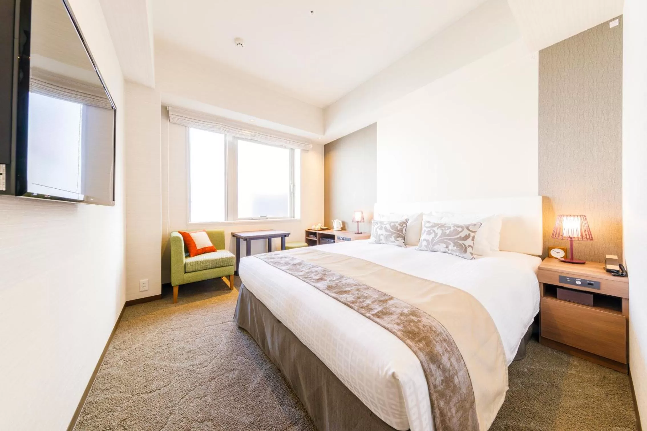 Photo of the whole room, Bed in Tokyu Stay Kyoto Sanjo-Karasuma