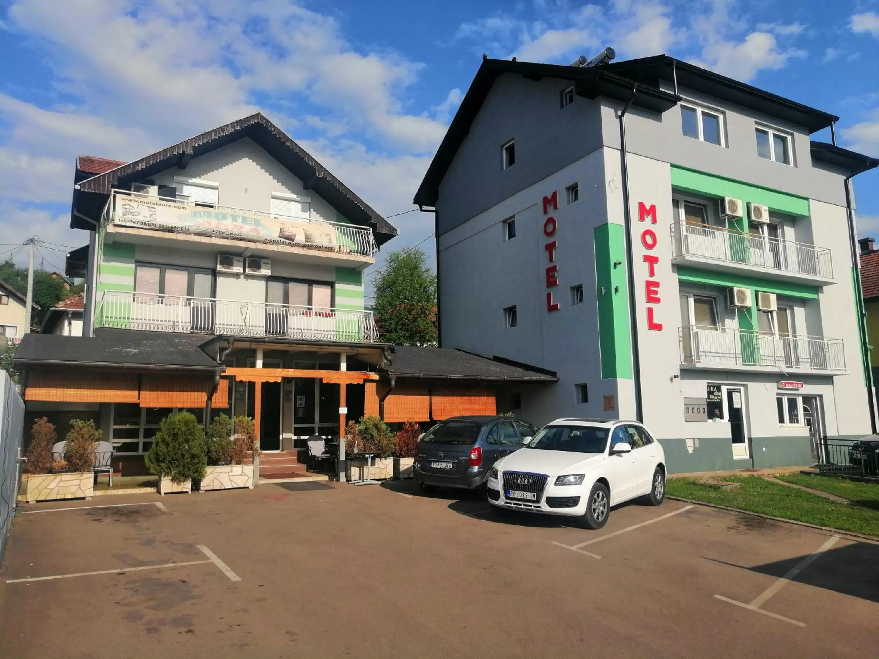 Property building in Motel Aura