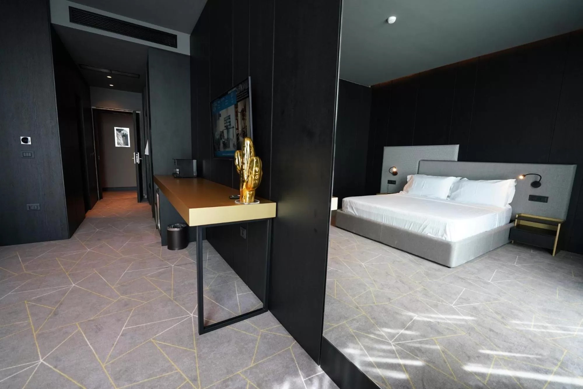 Bed in The Central View Boutique Hotel