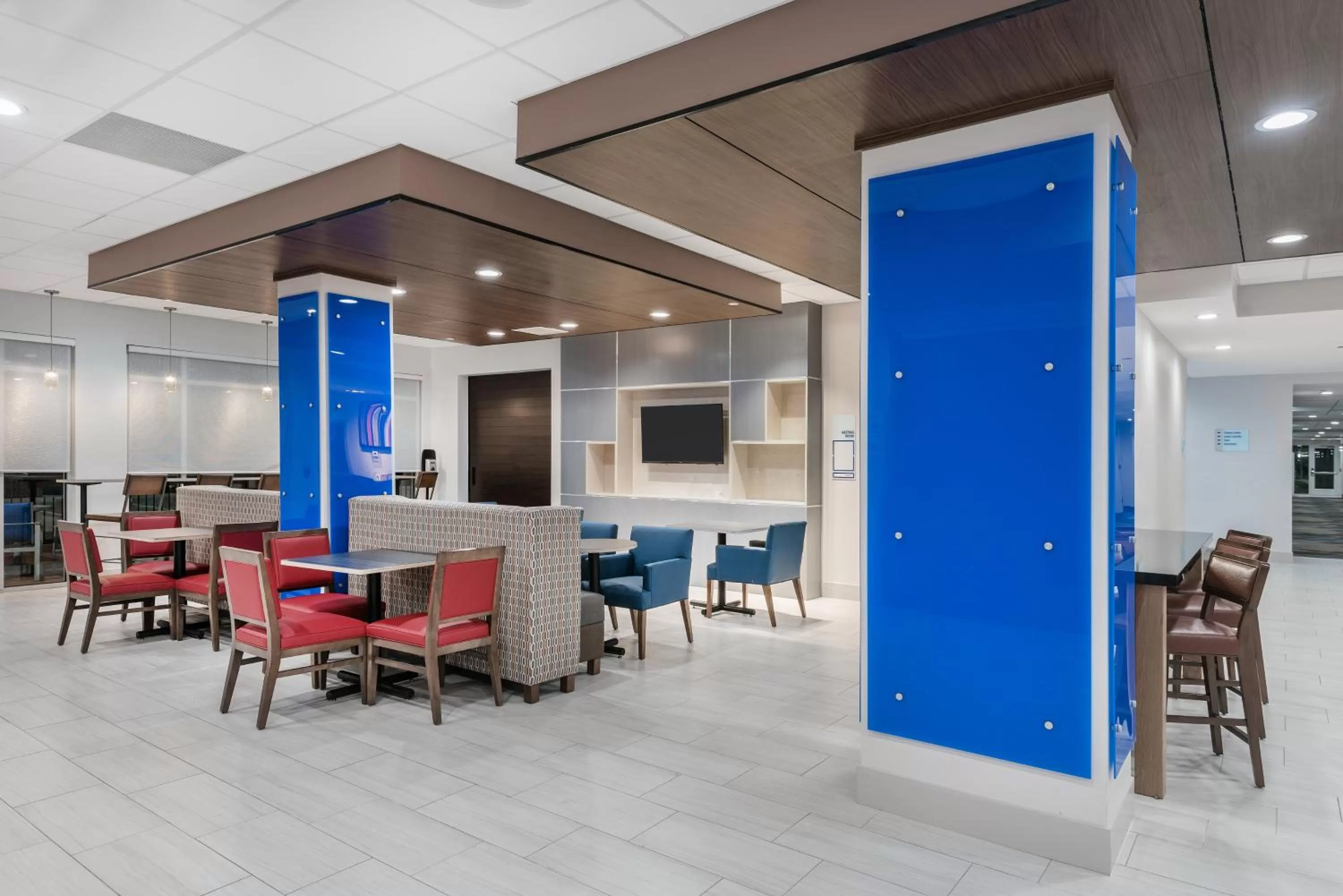 Breakfast in Holiday Inn Express & Suites- Sugar Land SE - Missouri City by IHG