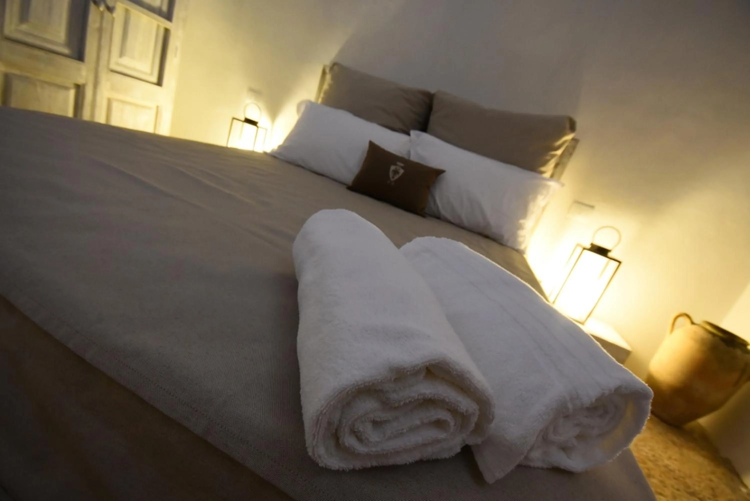 Bedroom, Bed in Palazzo Castriota