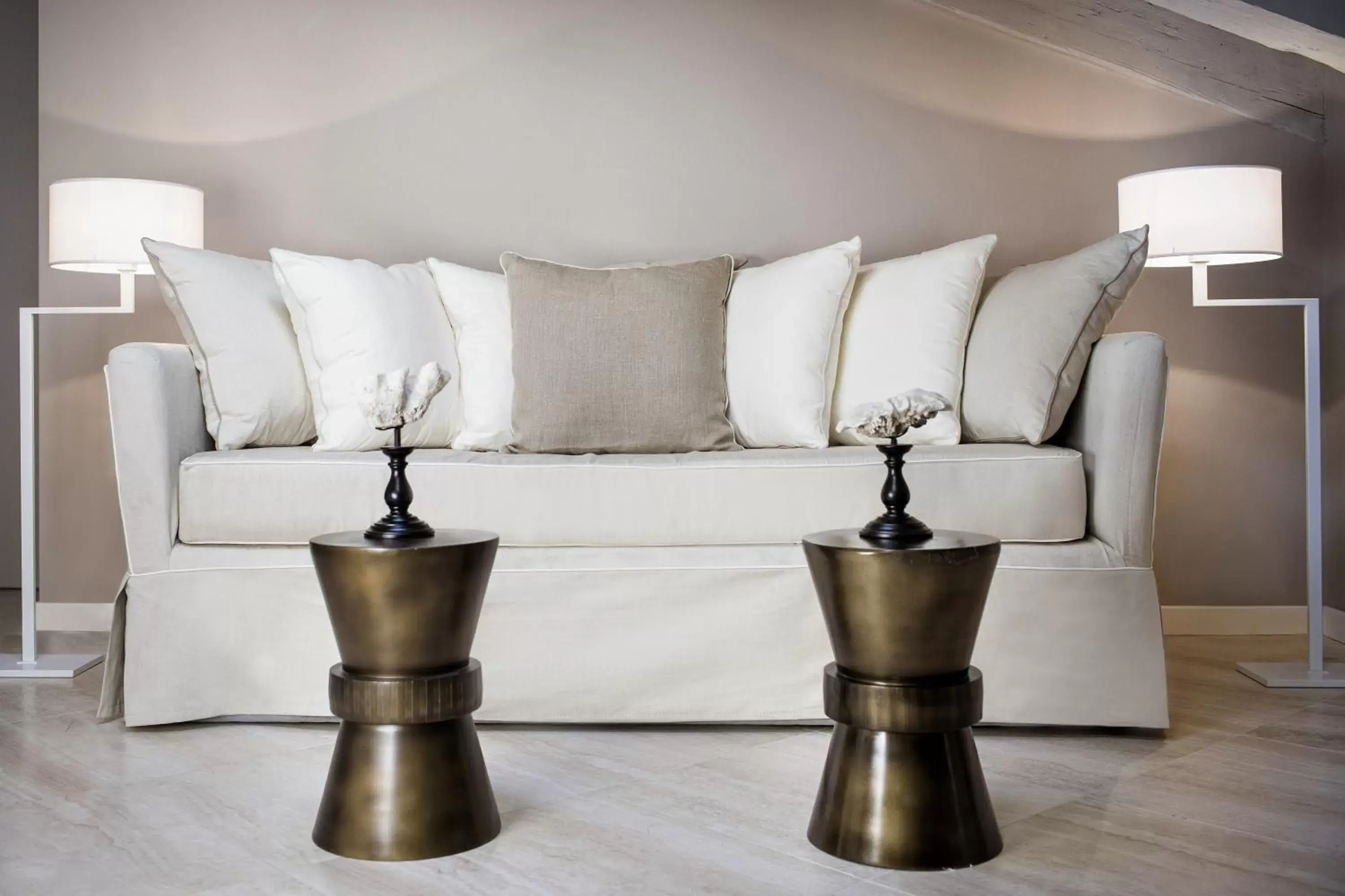 One-Bedroom Apartment in Seven Historical Suites One-Bedroom Apartment in Seven Historical Suites