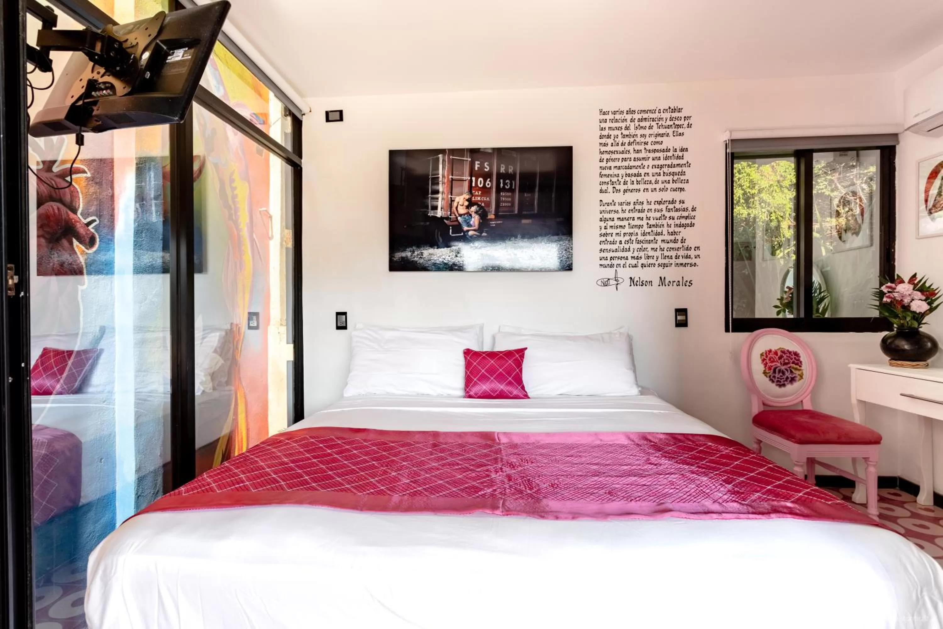 Bed in Cabane Container Boutique Hotel