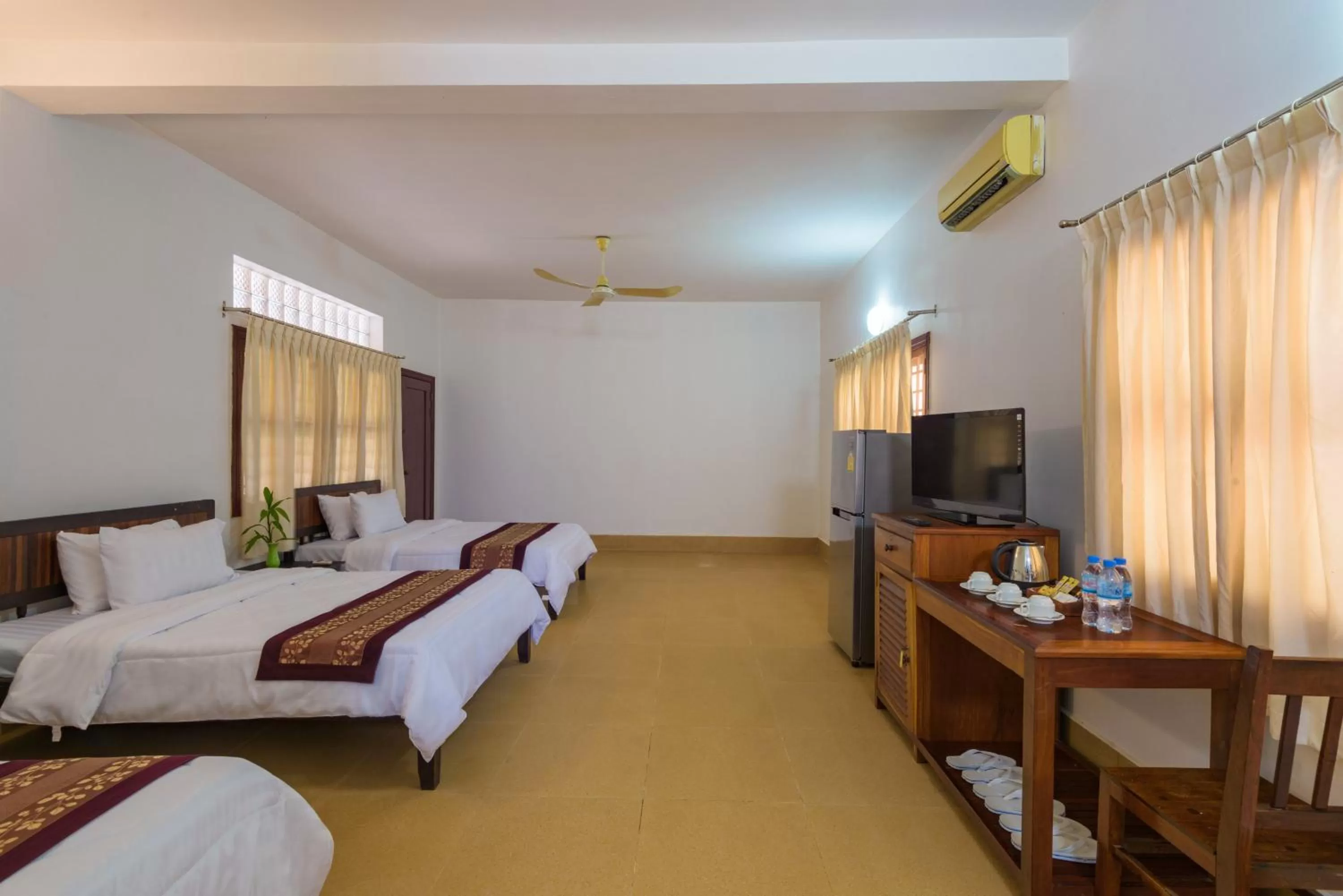 Deluxe Twin Room in Heng Long Villa