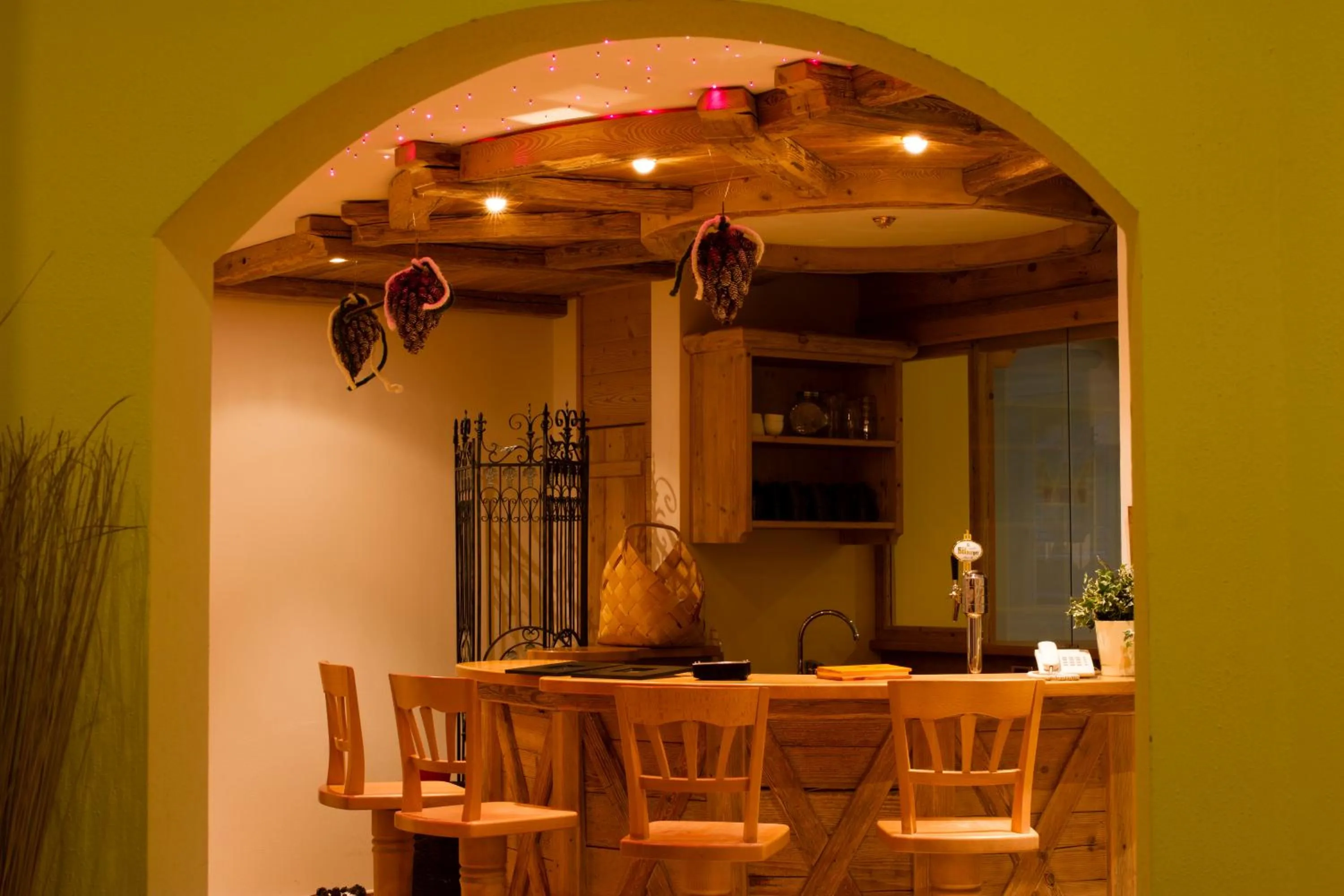 Lounge or bar in Hotel Chalet all'Imperatore