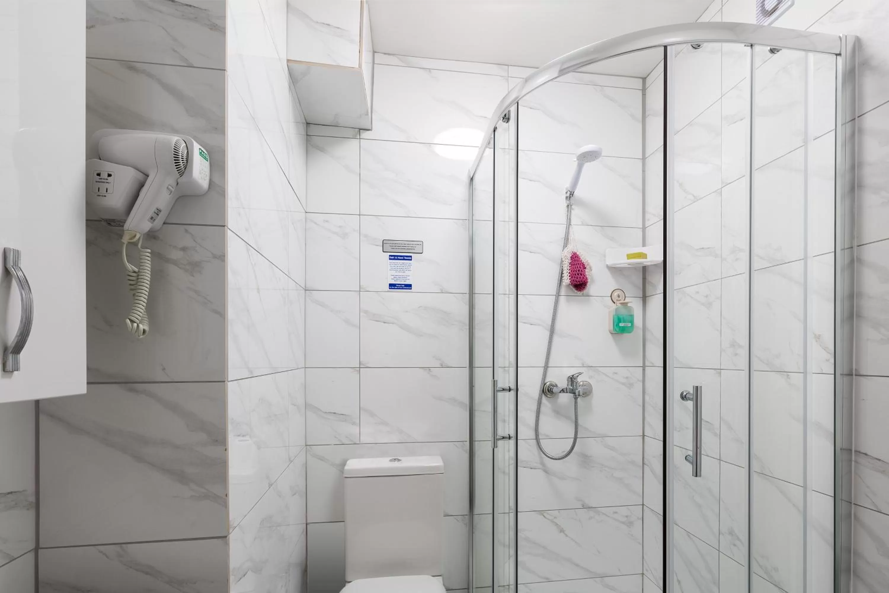 Bathroom in Central Hoxton Shoreditch