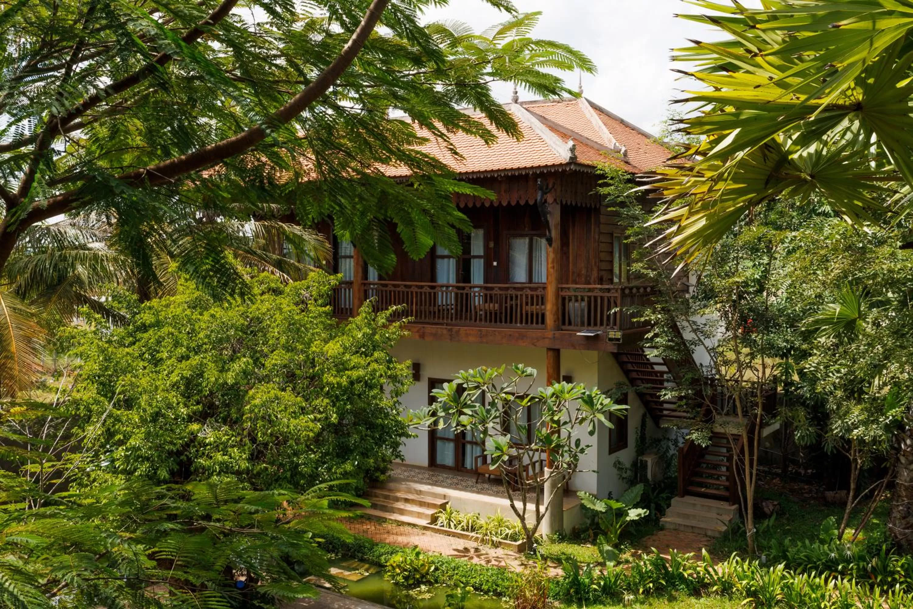 Property building in Dontrei Villa Angkor