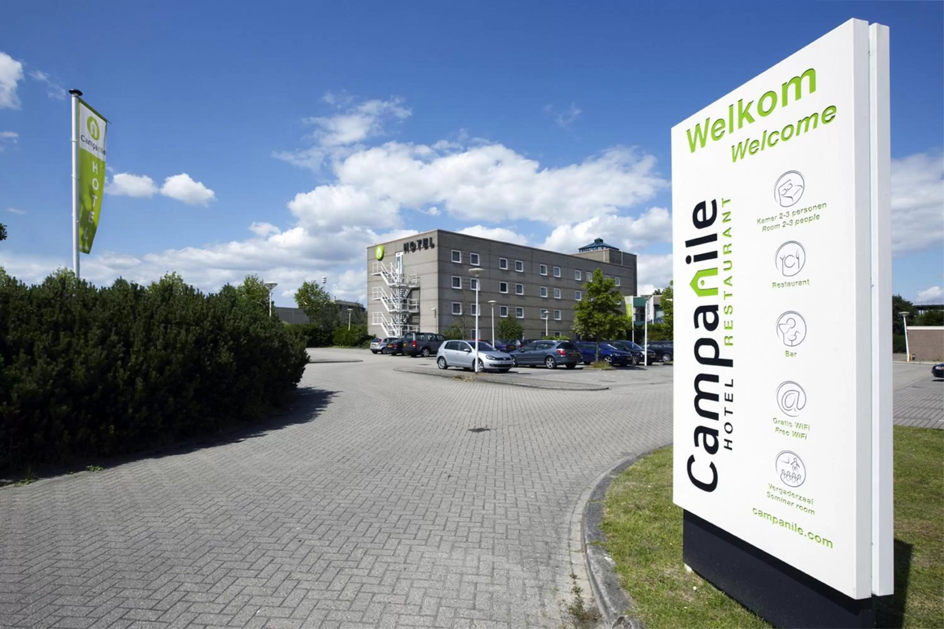 Facade/entrance, Property Building in Campanile Hotel & Restaurant Amersfoort