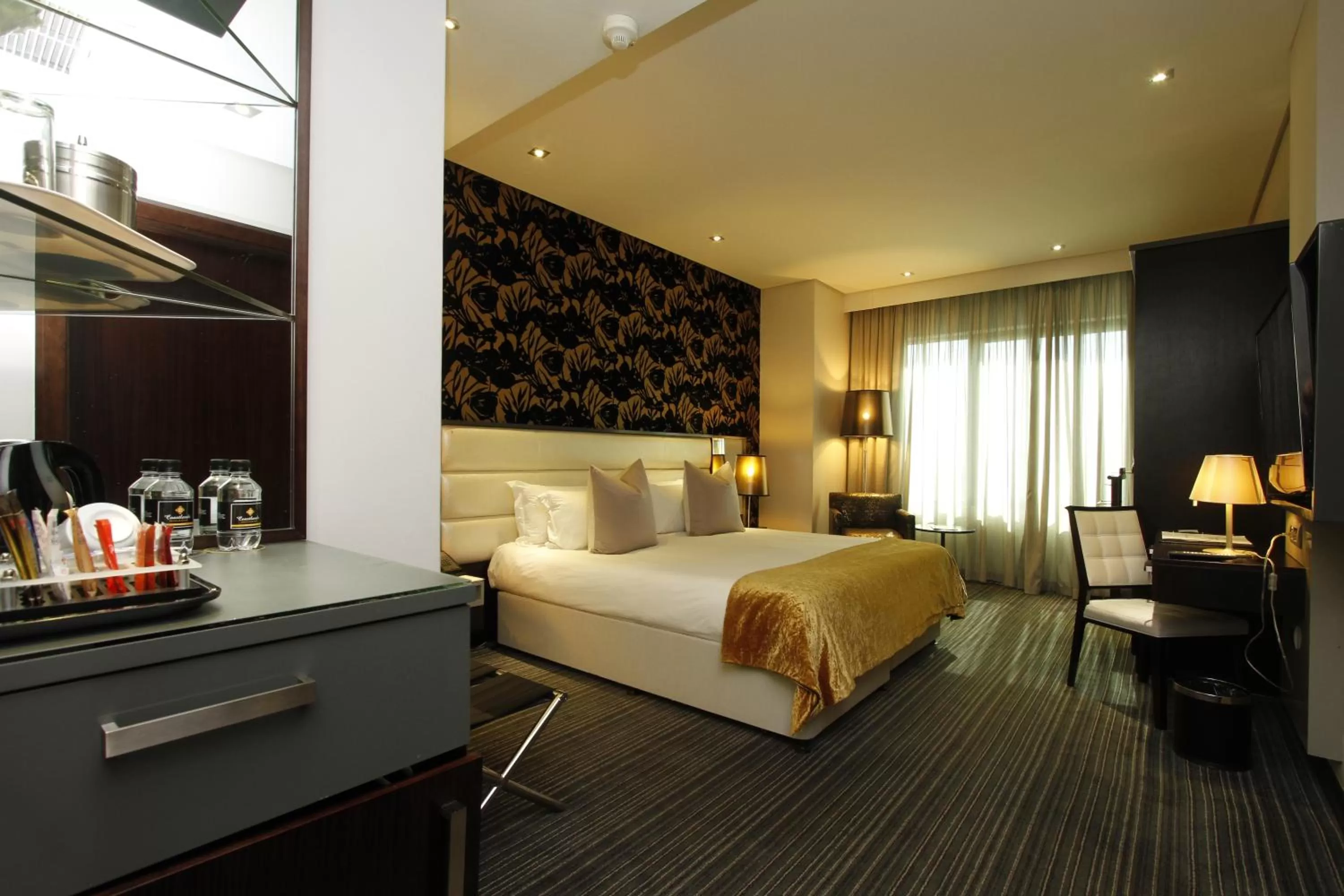 Bedroom, Bed in Coastlands Umhlanga Hotel and Convention Centre