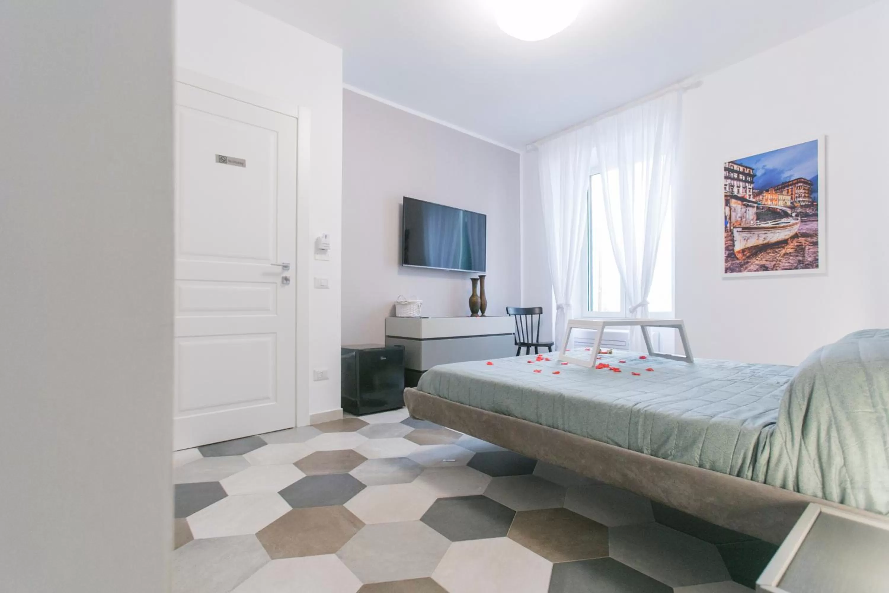 Photo of the whole room, Bed in Anticaglia/24