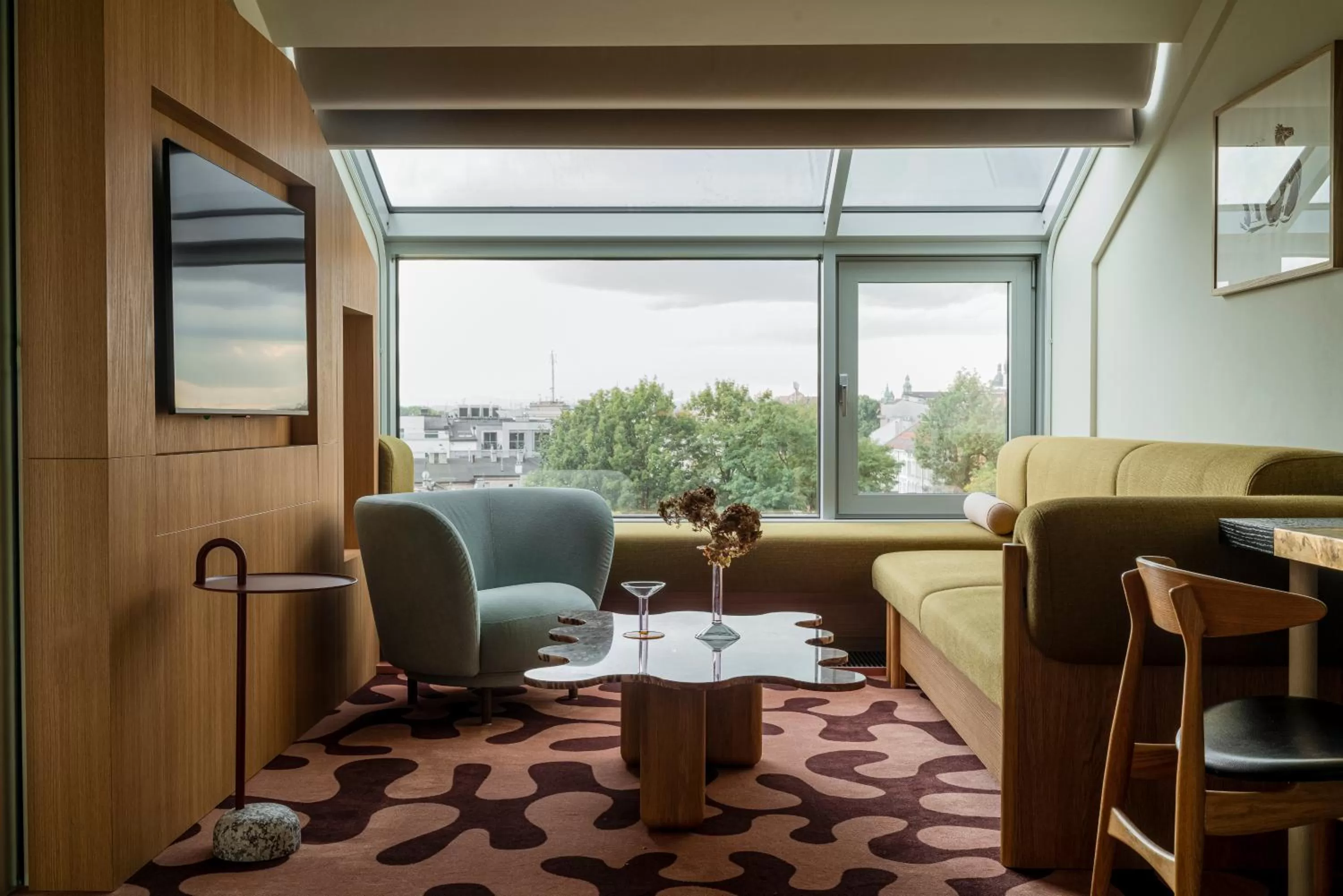 TV and multimedia in PURO Kraków Stare Miasto