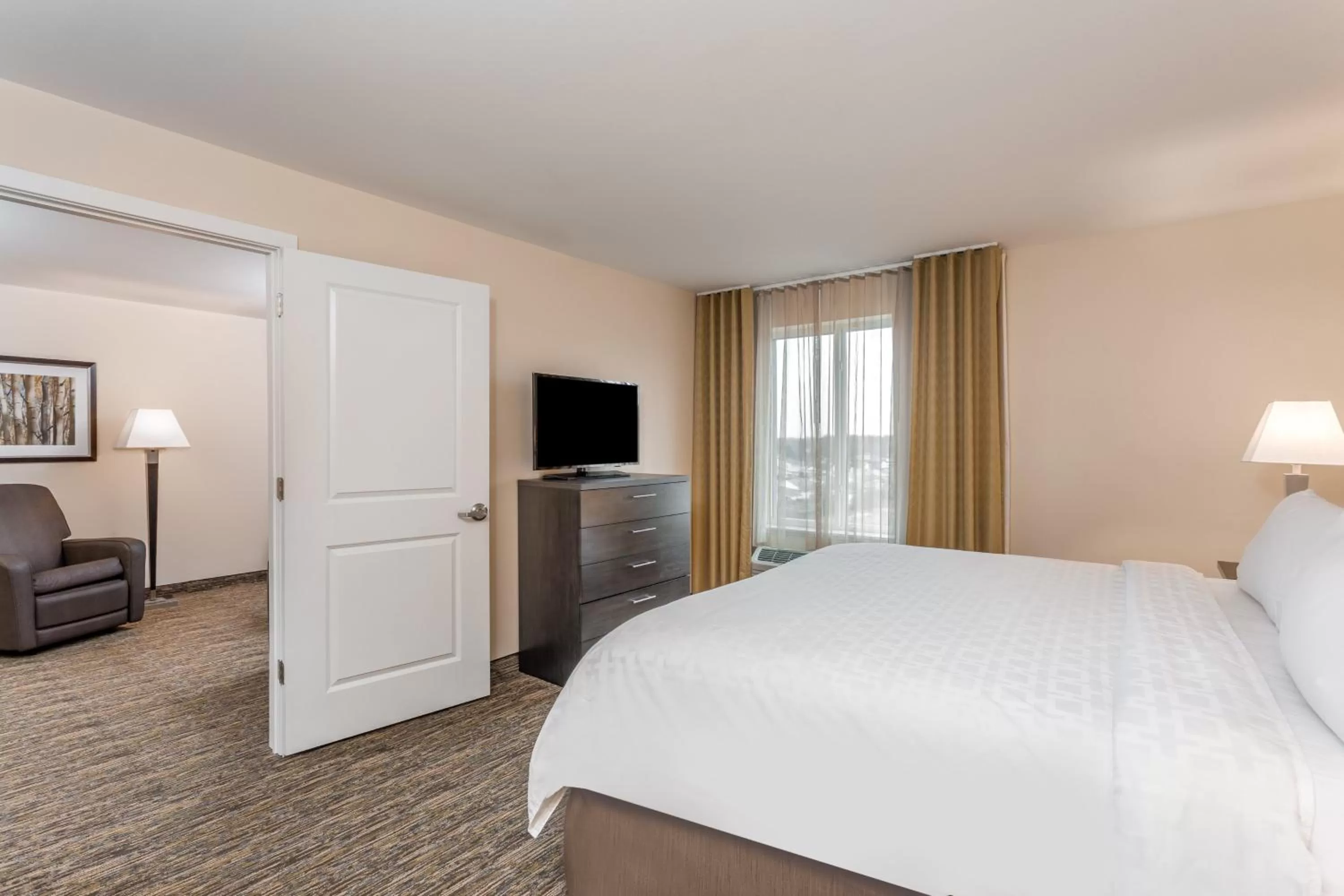 Photo of the whole room, Bed in Candlewood Suites Bensalem - Philadelphia Area by IHG