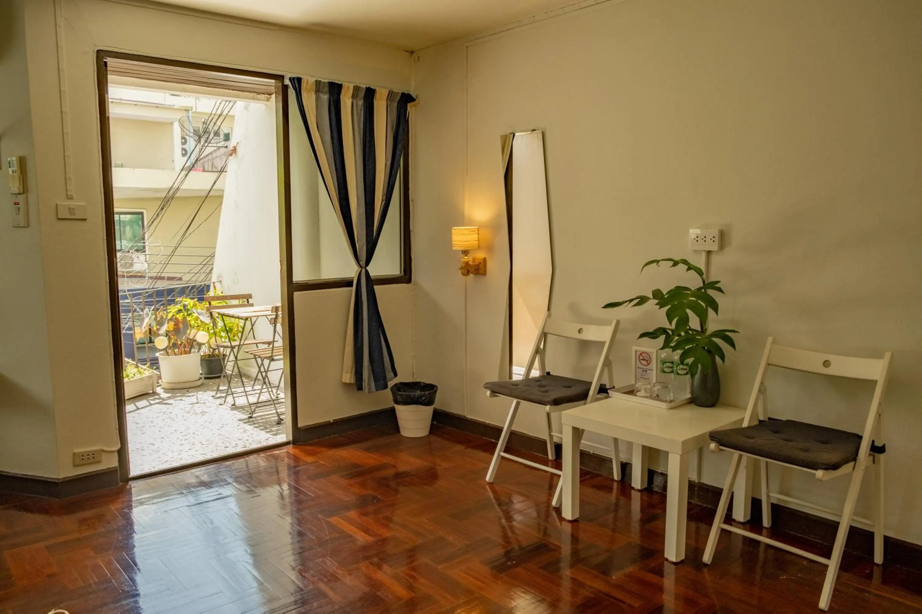 Dining Area in Home 16  (Hostel 16)