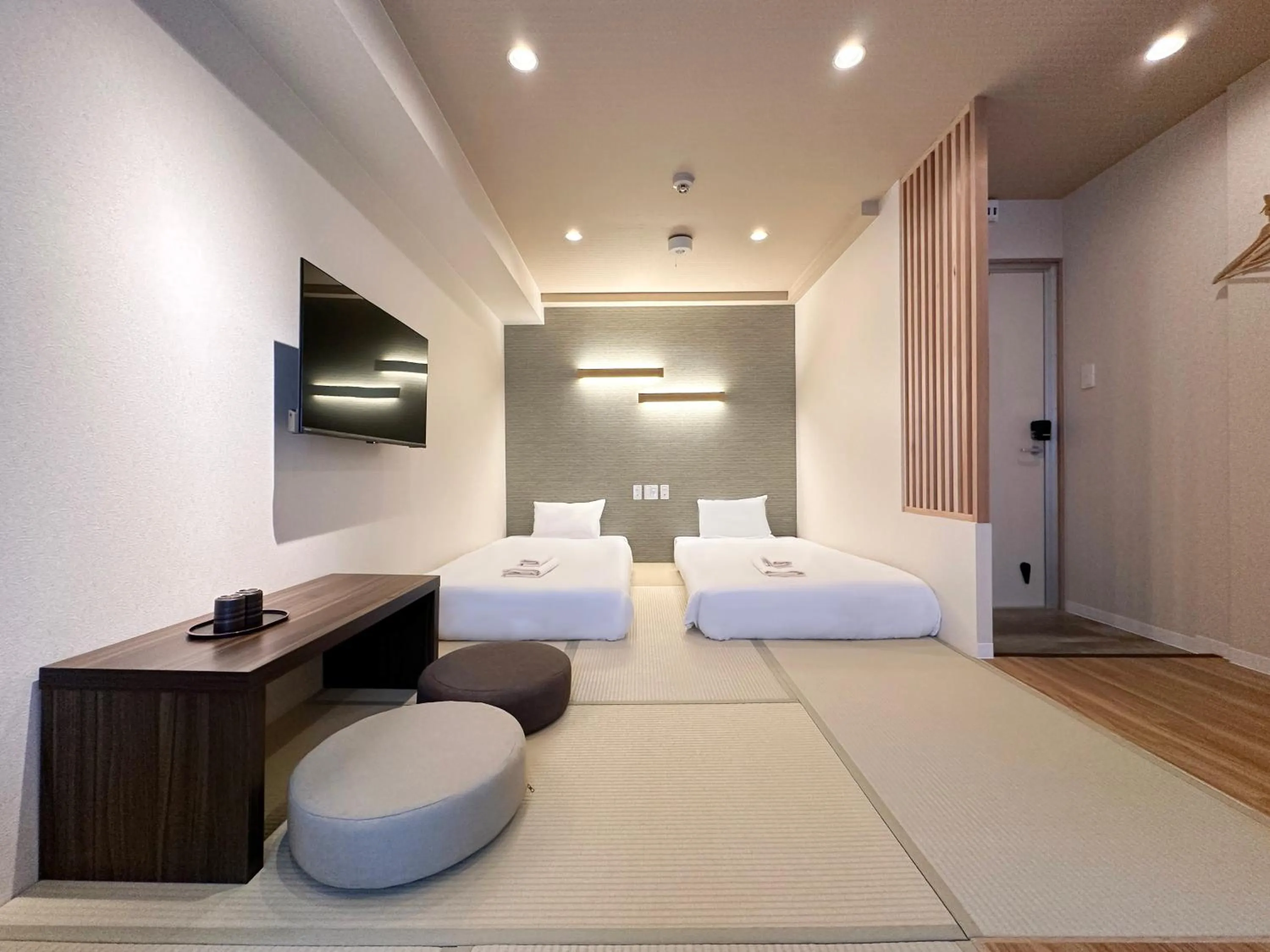 TV and multimedia, Bed in Osaka Ebisu Hotel