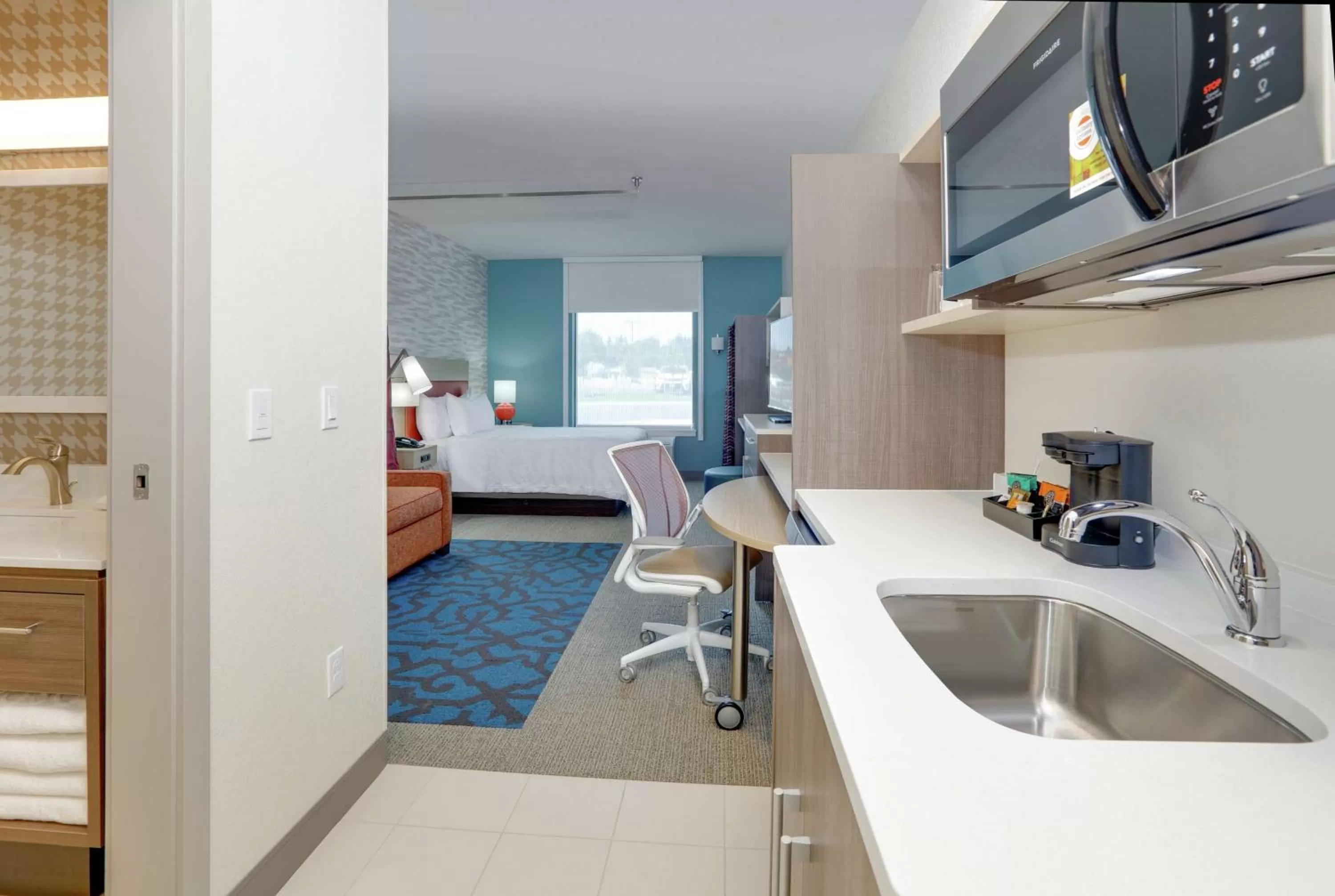 Bedroom in Home2 Suites By Hilton Yakima Airport