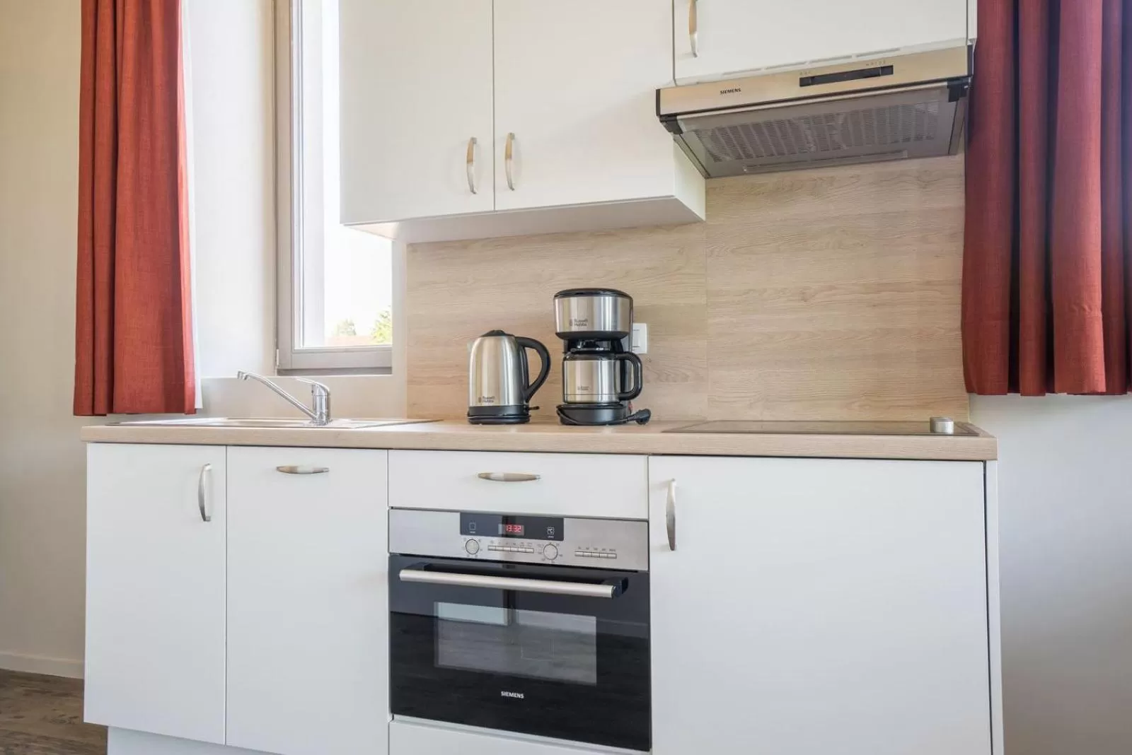 Coffee/tea facilities in Holiday Suites Westende - Middelkerke