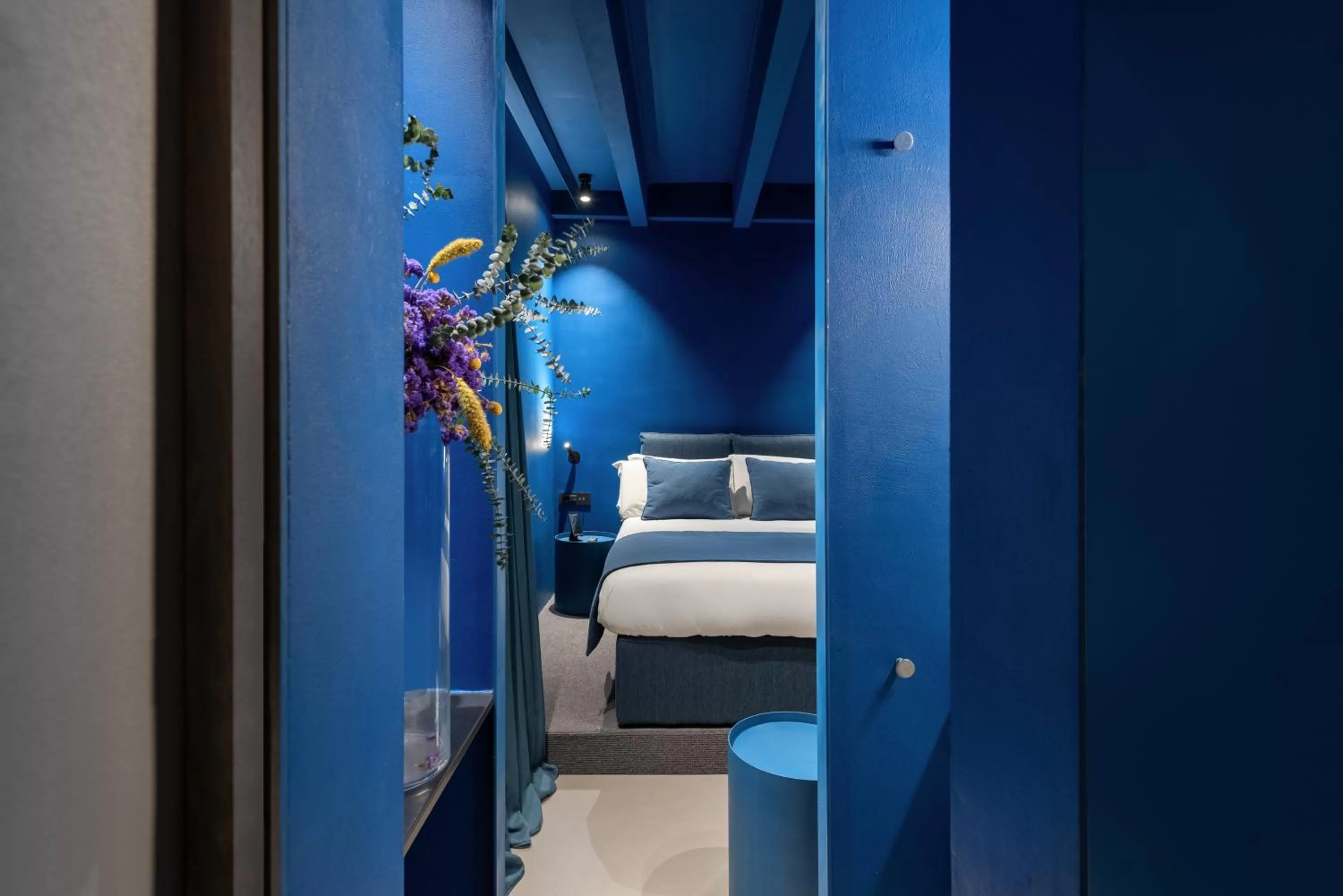 Photo of the whole room, Bed in Elysium Suites collection