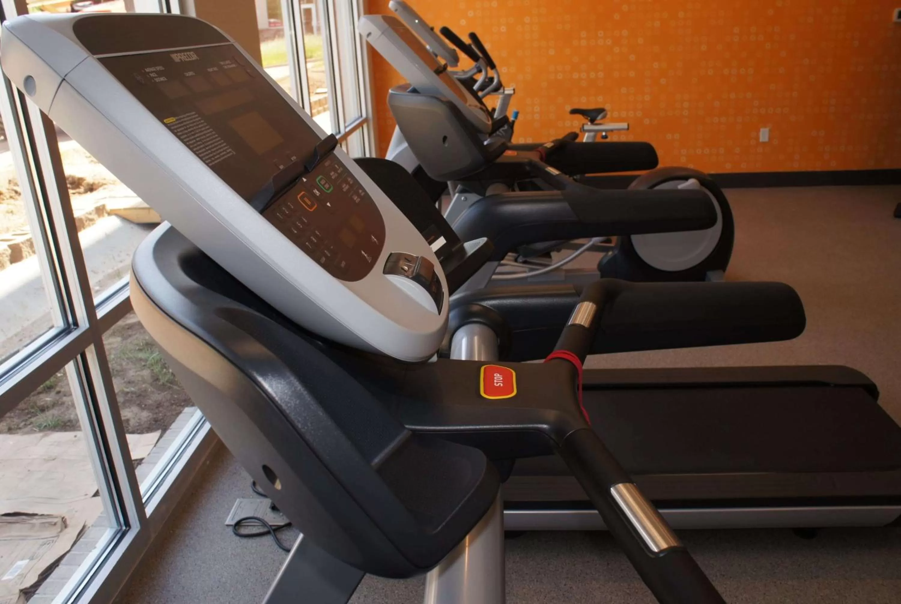 Fitness centre/facilities in La Quinta Inn and Suites by Wyndham Bloomington