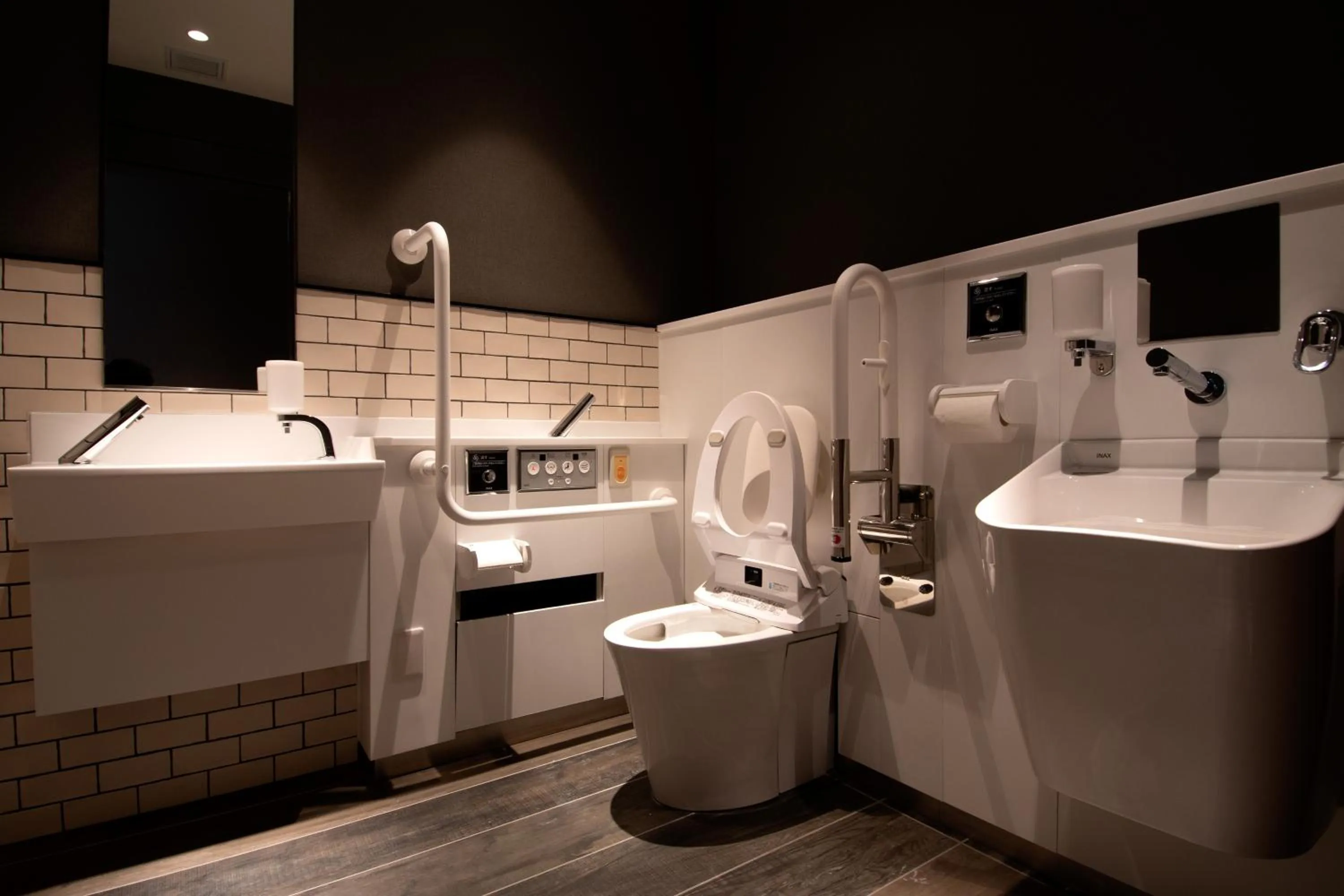 Toilet in Joytel Hotel Osaka Shinsekai