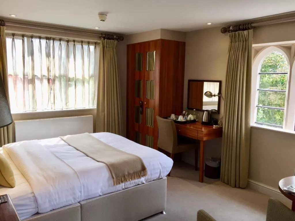 Bed in Castle Hotel & Apartments