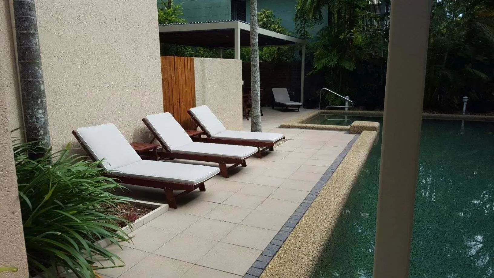 Swimming pool in Nautilus Holiday Apartments