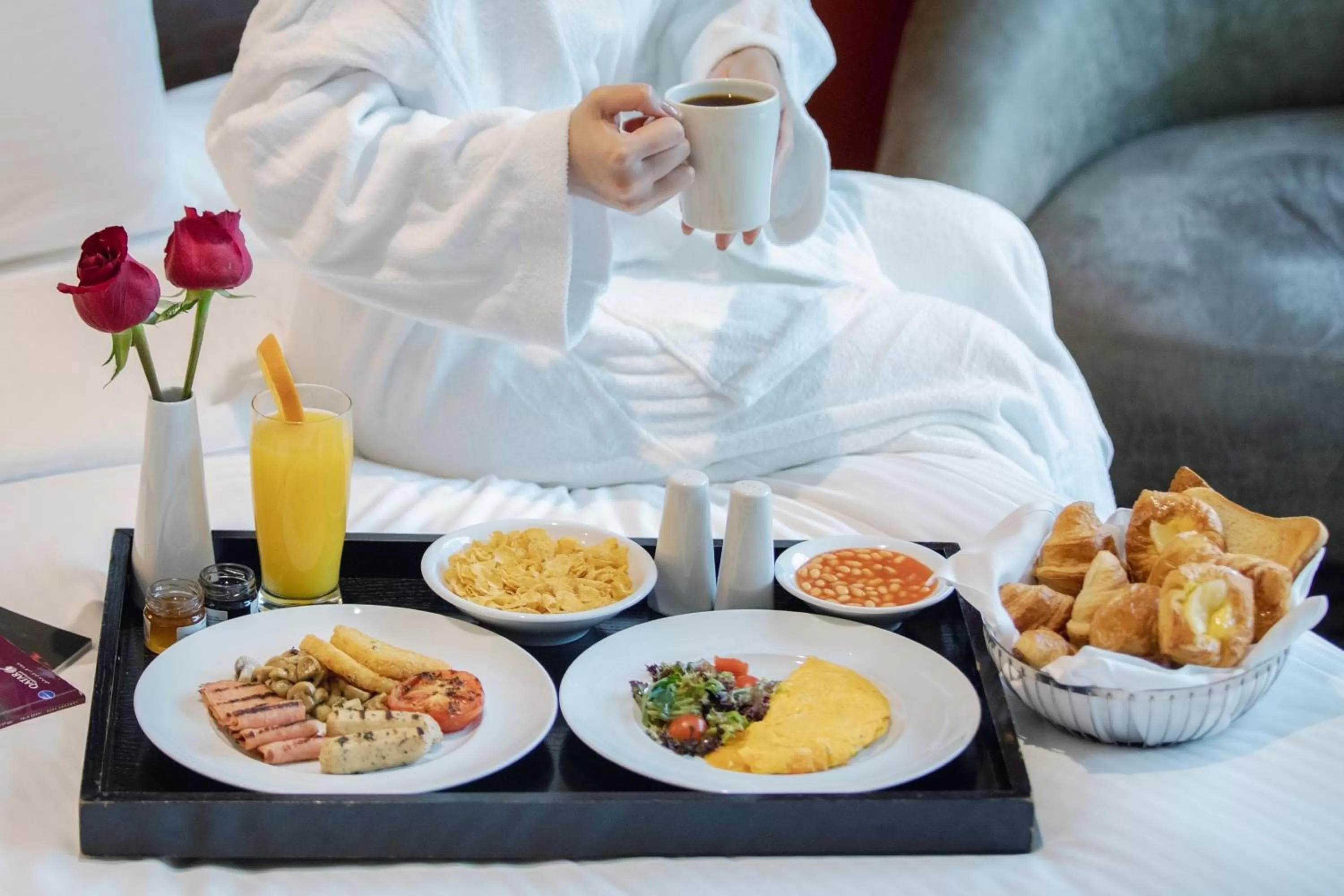 Photo of the whole room in Holiday Inn - Doha - The Business Park by IHG