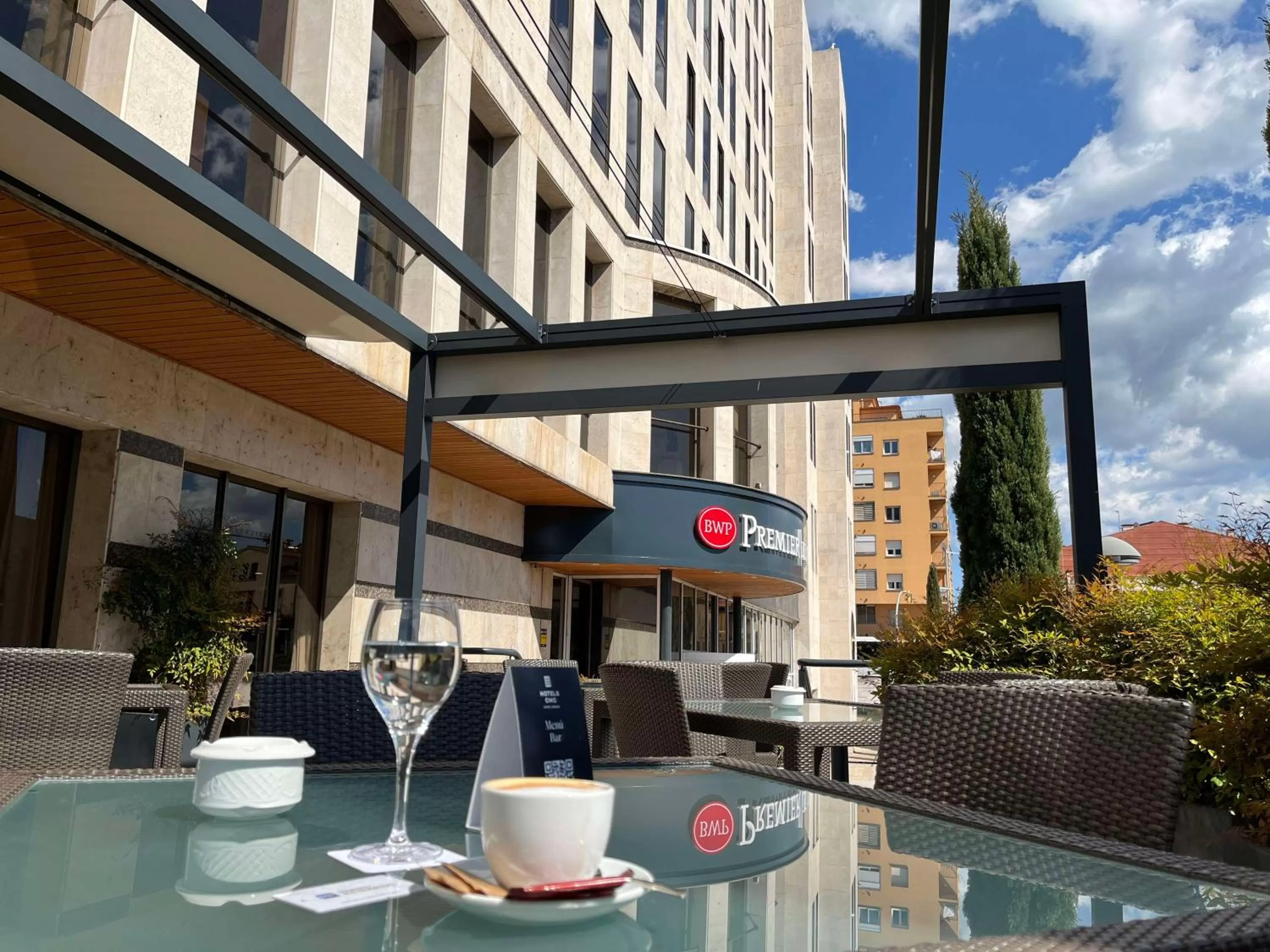 Restaurant/places to eat in Best Western Premier CMC Girona
