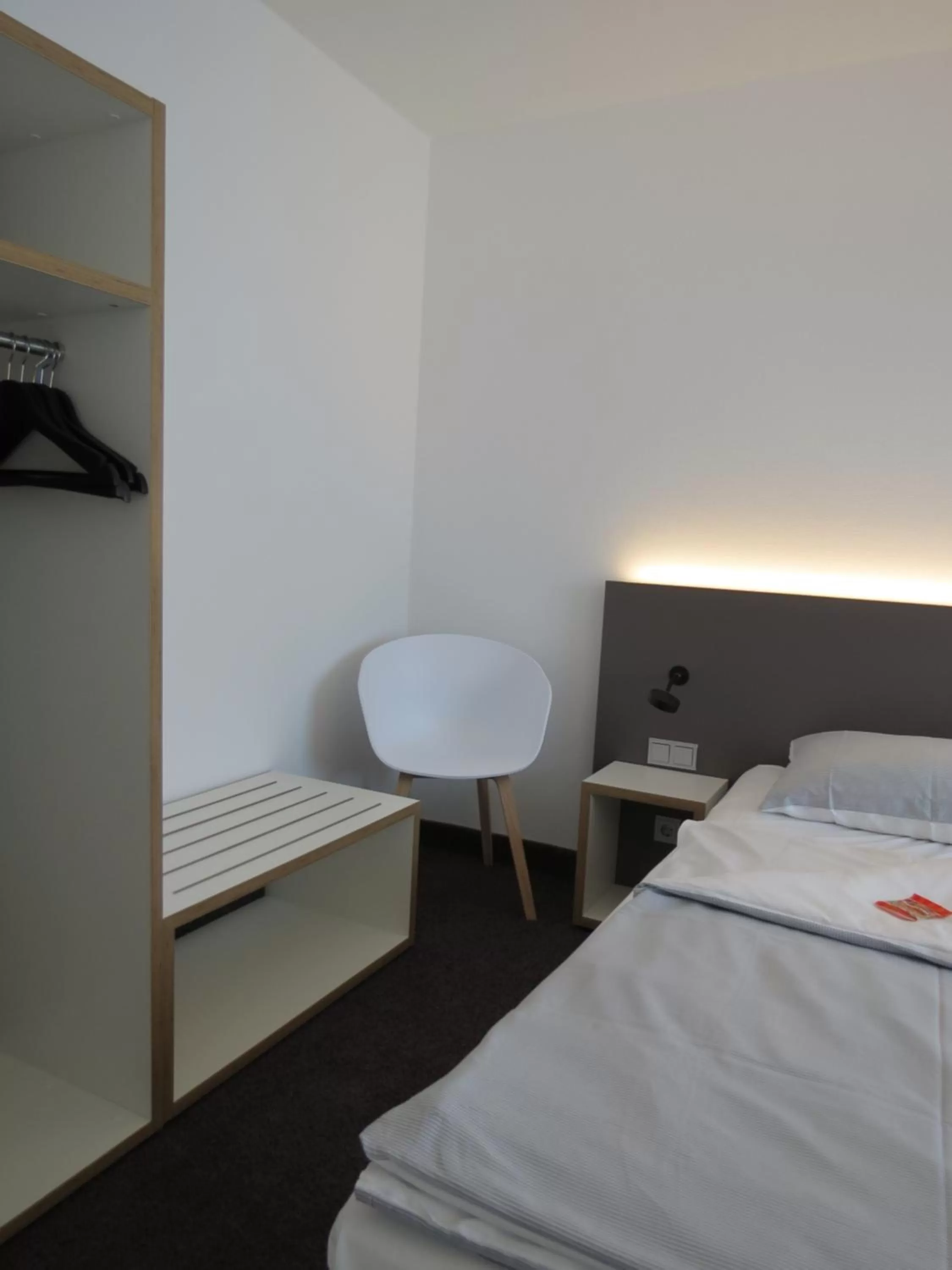 Bed in Comfor Hotel Ulm City