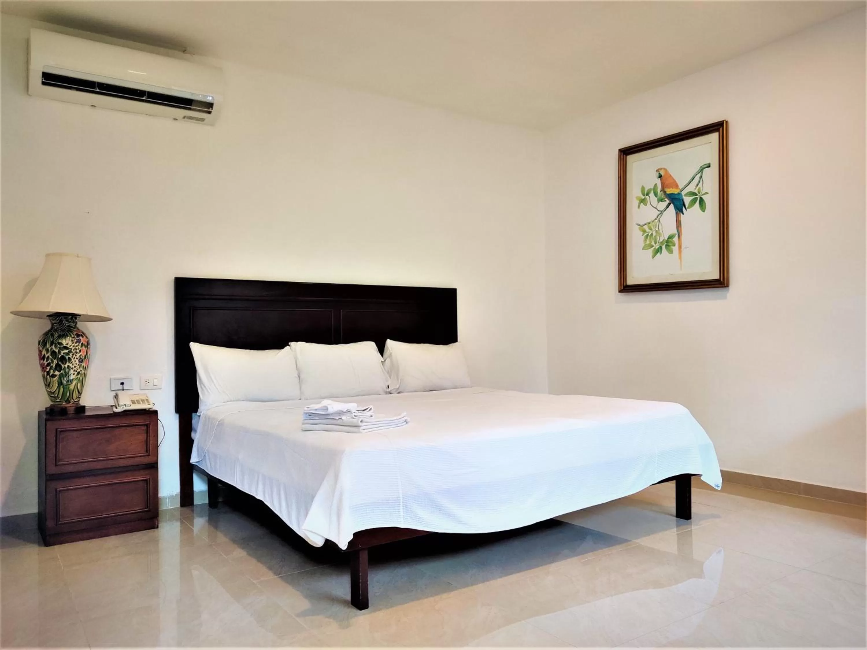 TV and multimedia, Bed in Maison del Embajador