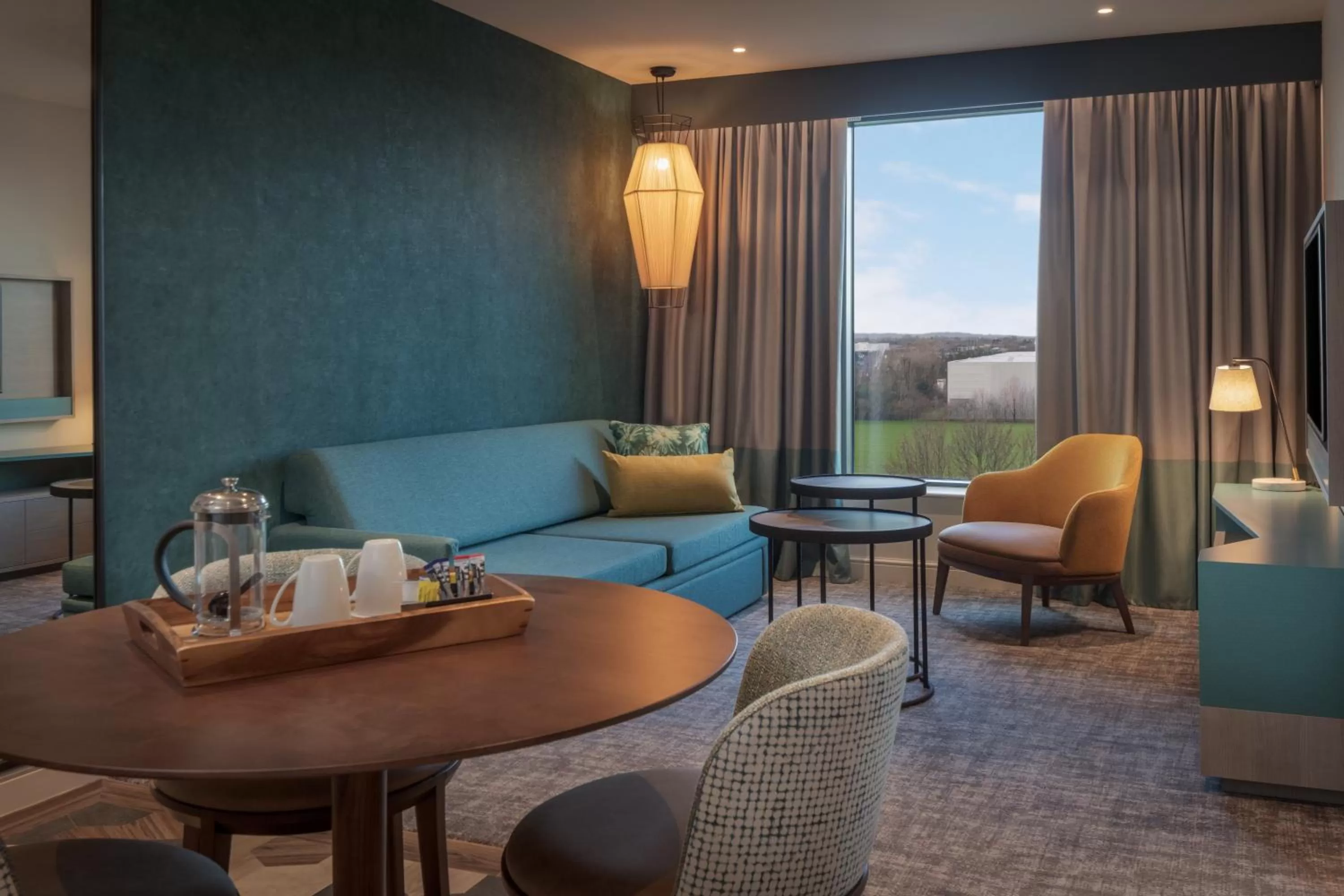 TV and multimedia in Staybridge Suites London Heathrow - Bath Road, an IHG Aparthotel