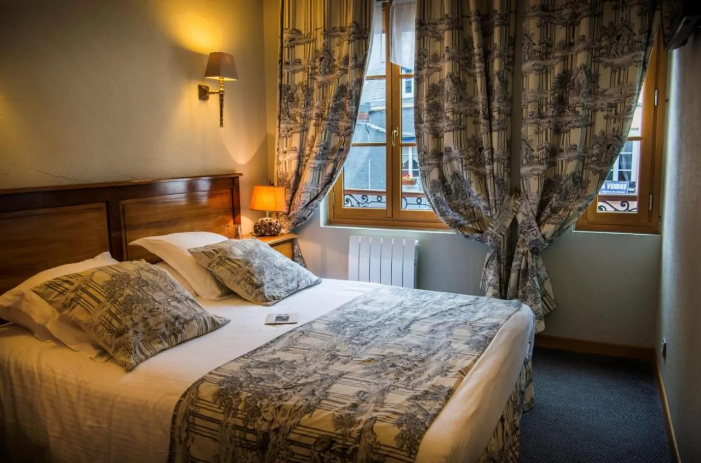 Bedroom, Bed in Entre Terre Et Mer