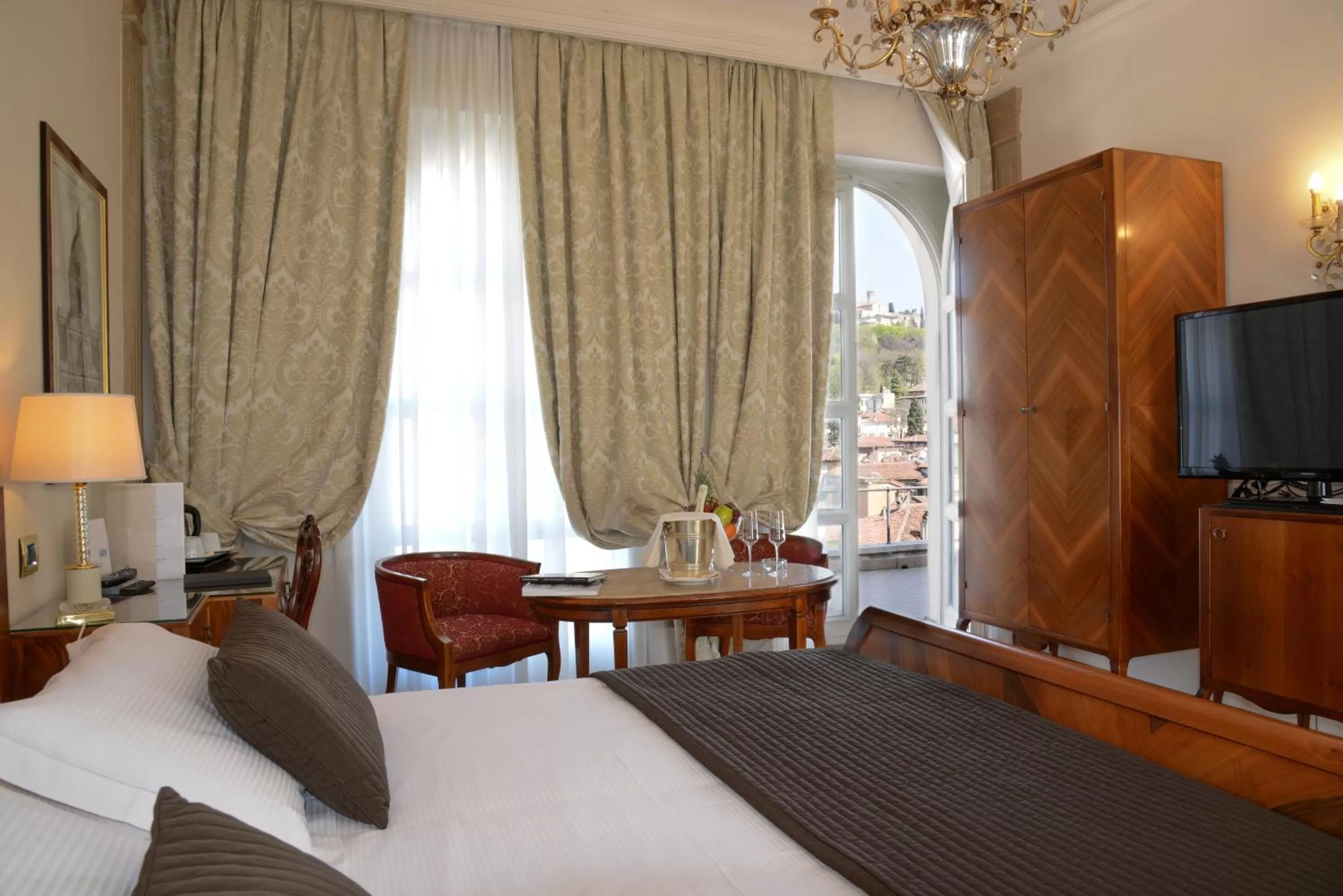 Bedroom, Bed in Hotel Vittoria