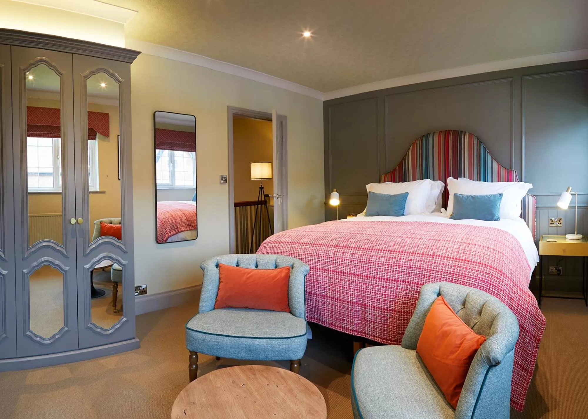 Bed in The Plough Inn & Cottages