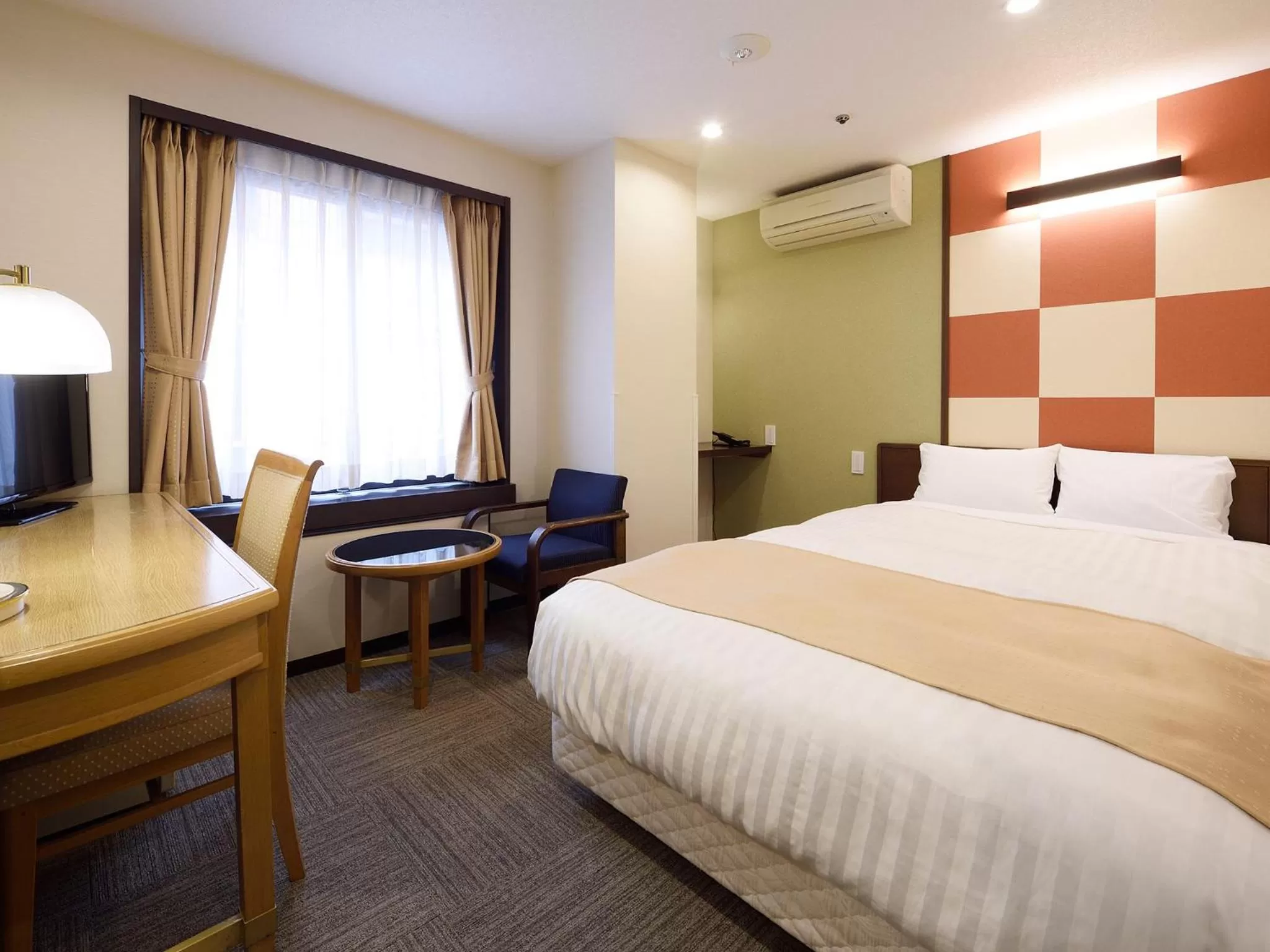 Bed in Belmont Hotel