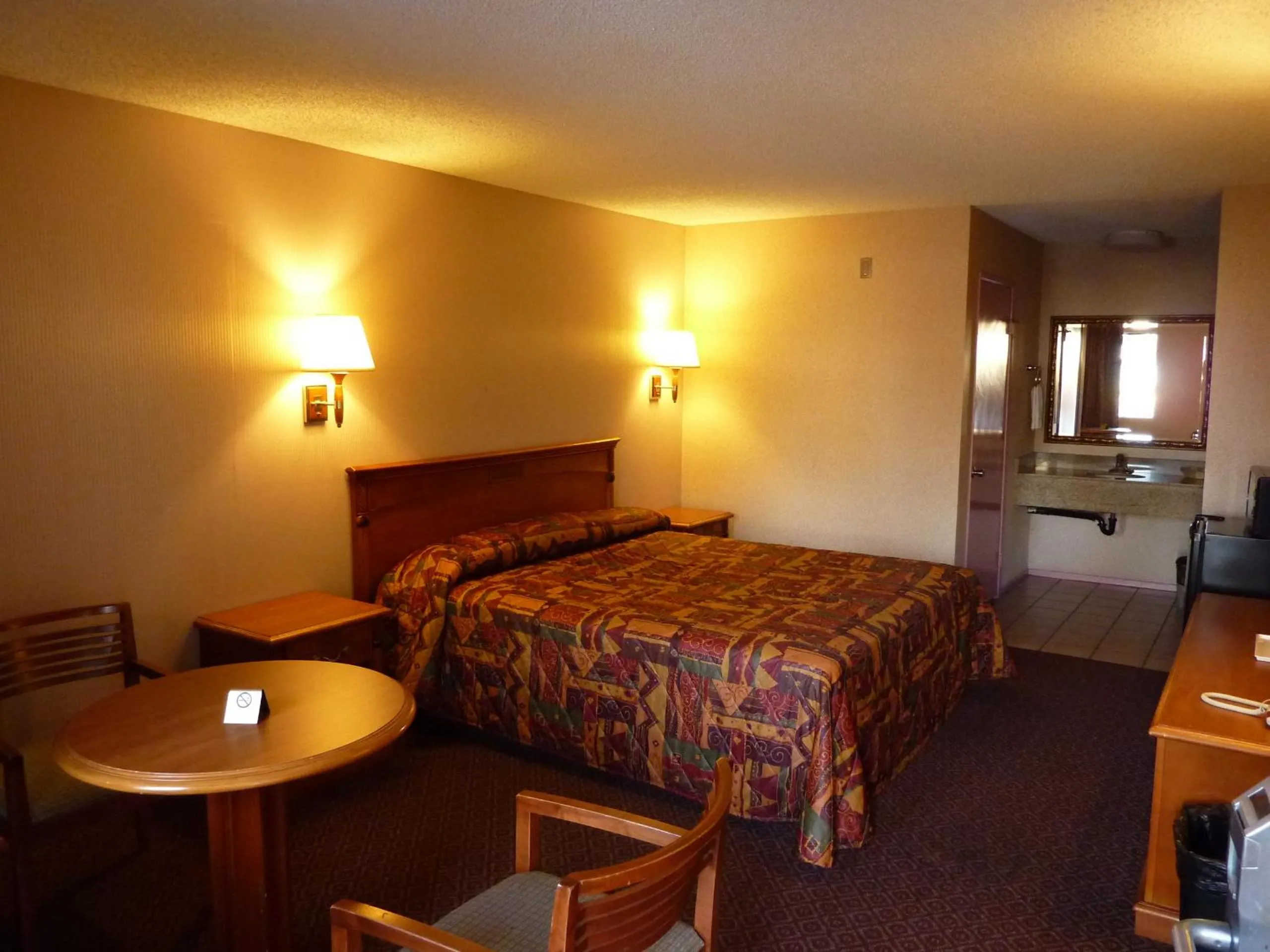 Bedroom, Bed in Touristlodge