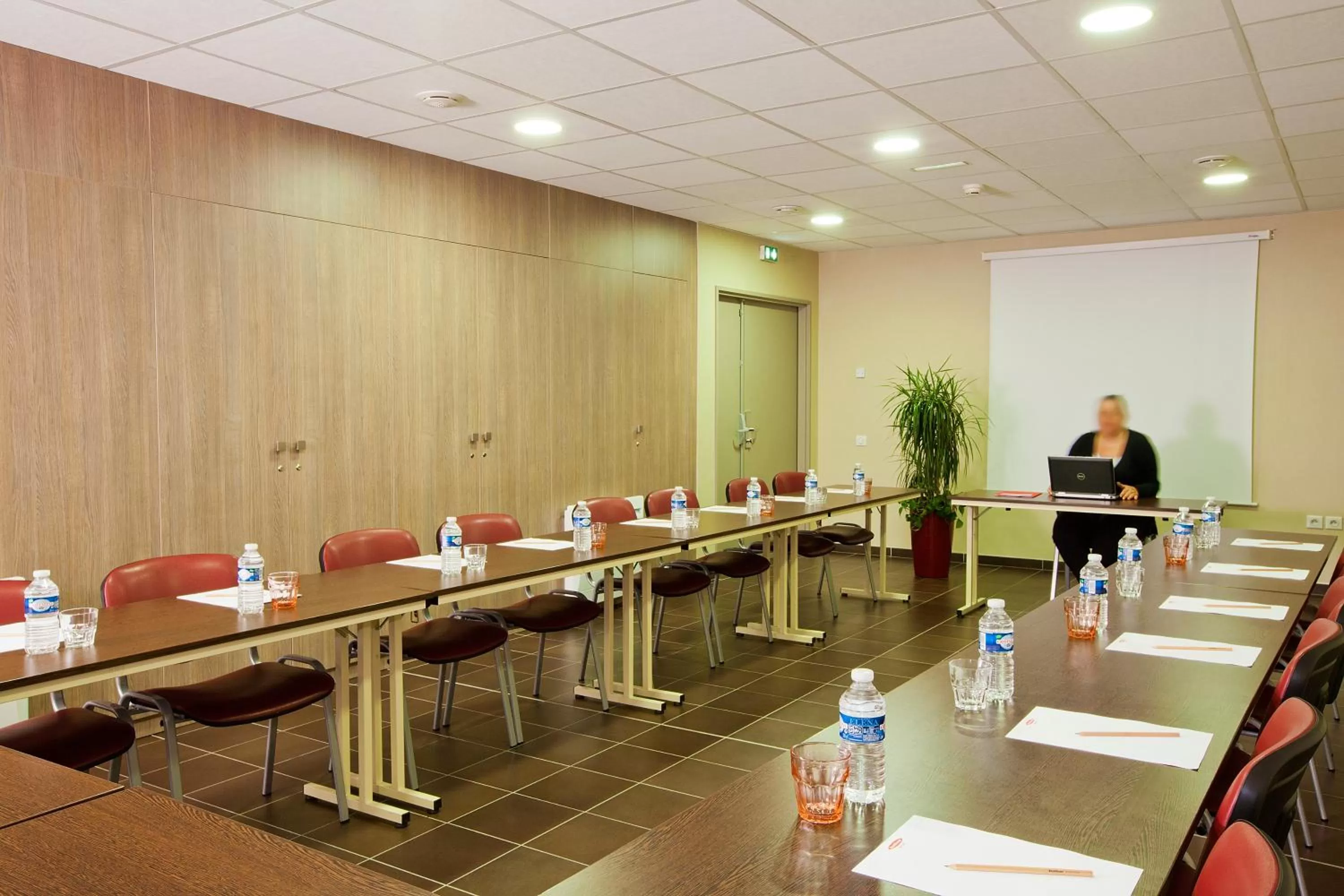 Meeting/conference room in Residhome Reims Centre