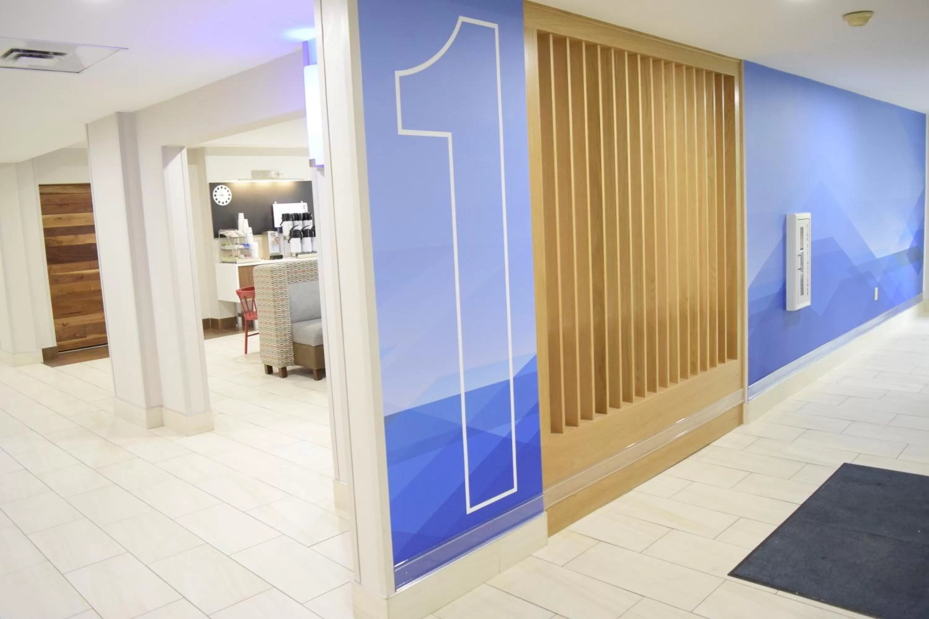 Lobby or reception in Holiday Inn Express & Suites Pensacola West I-10 by IHG