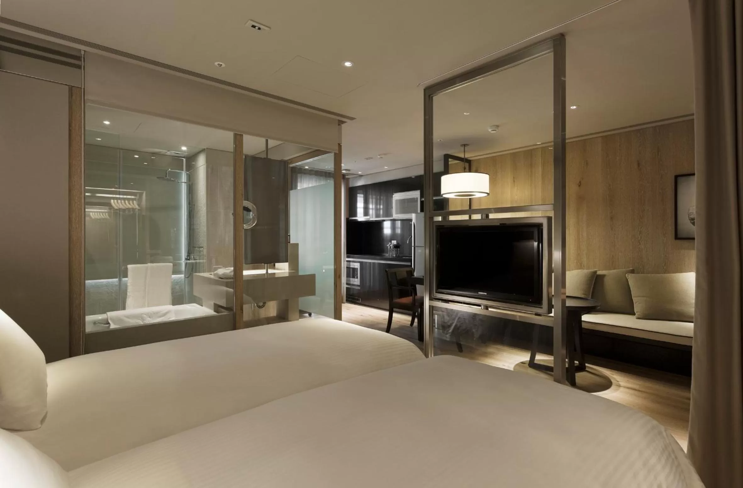 Photo of the whole room, Bed in Gloria Residence