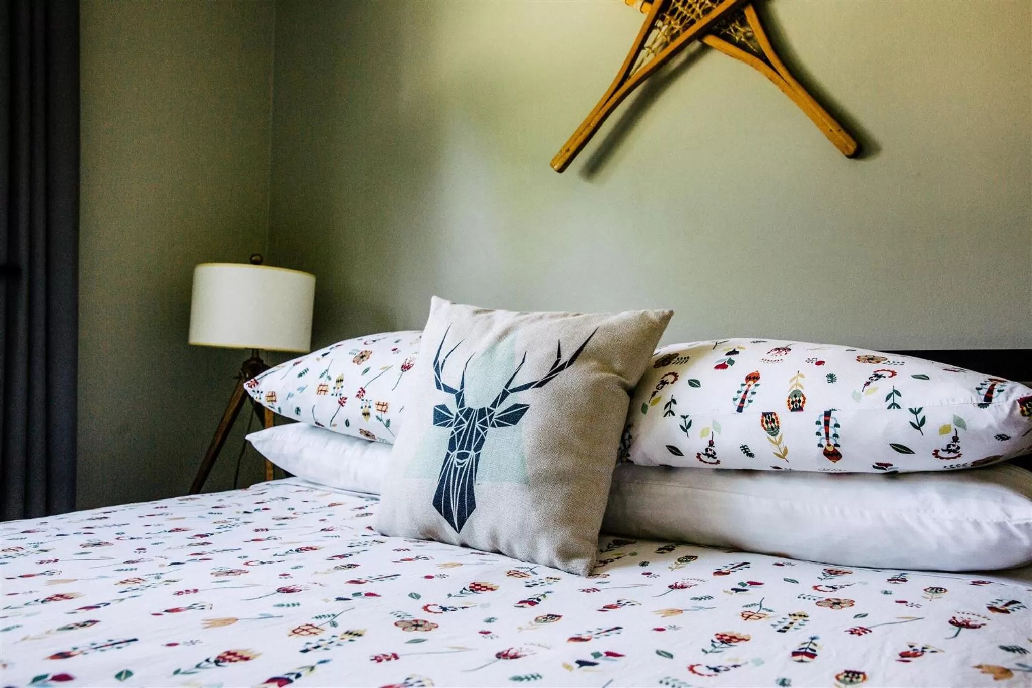 Bed in Alpenrose Revelstoke Bed & Breakfast