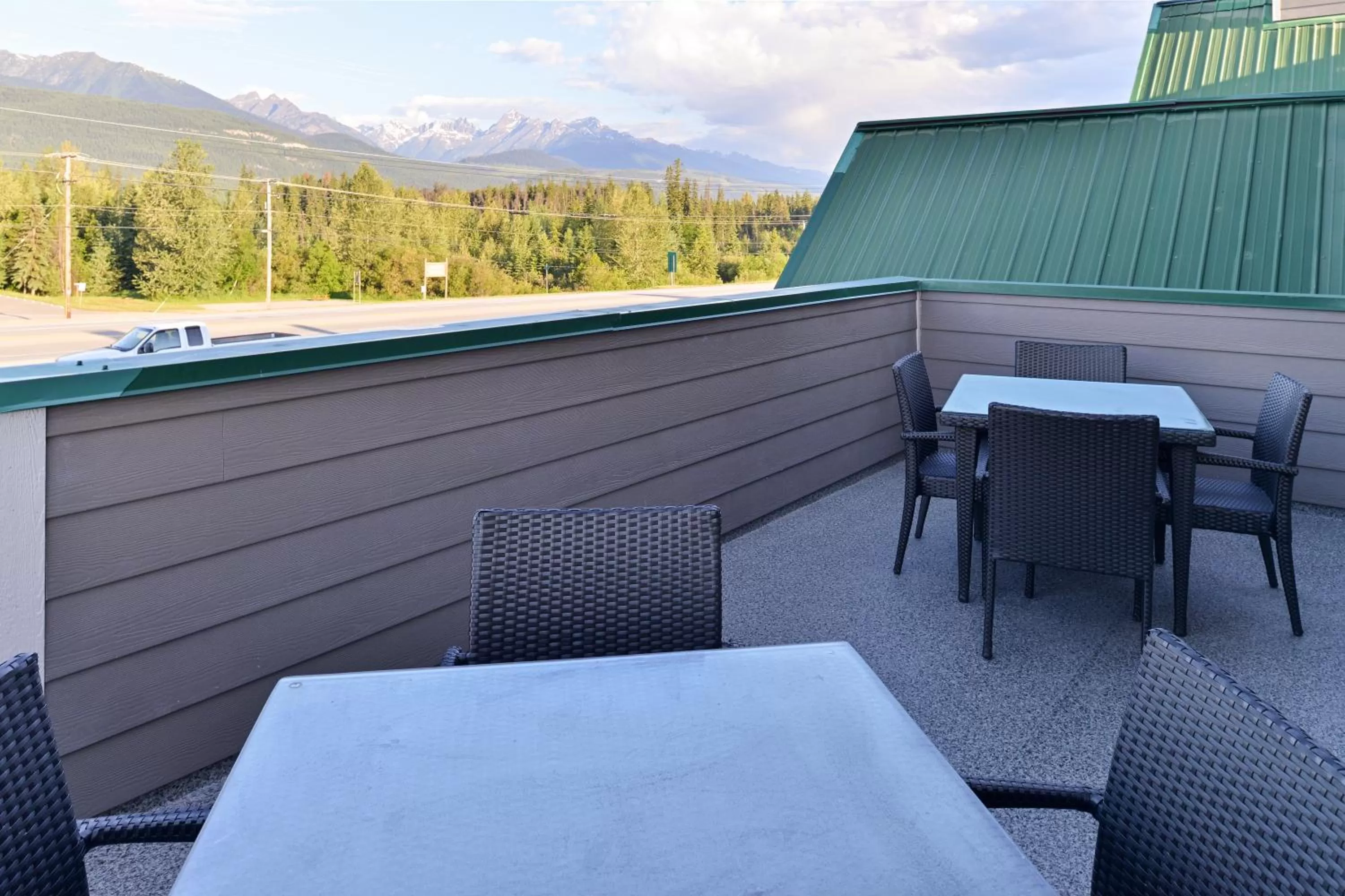 Patio in Canadas Best Value Inn Valemount