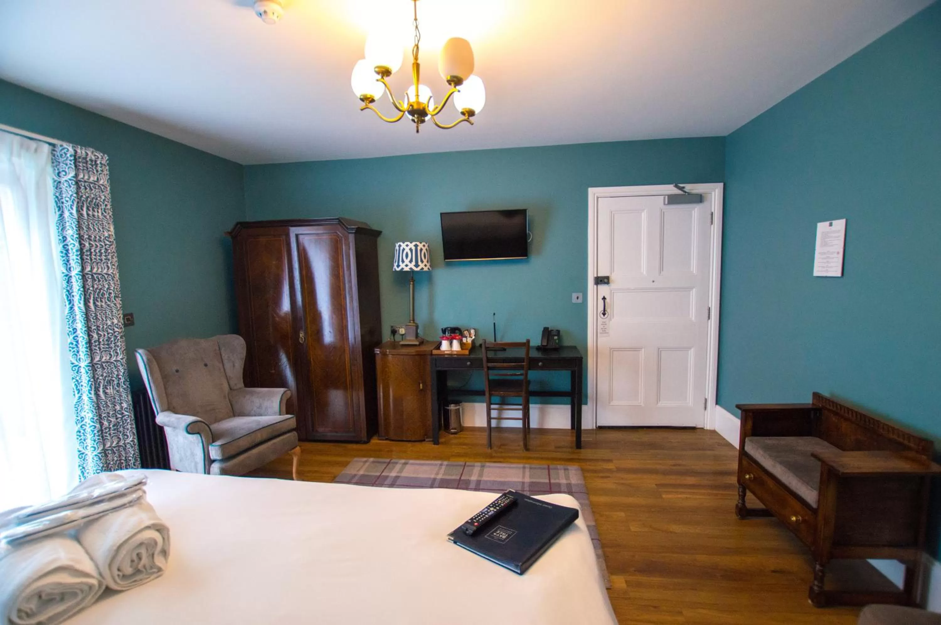 TV and multimedia, TV/Entertainment Center in Bay Tree Broadstairs