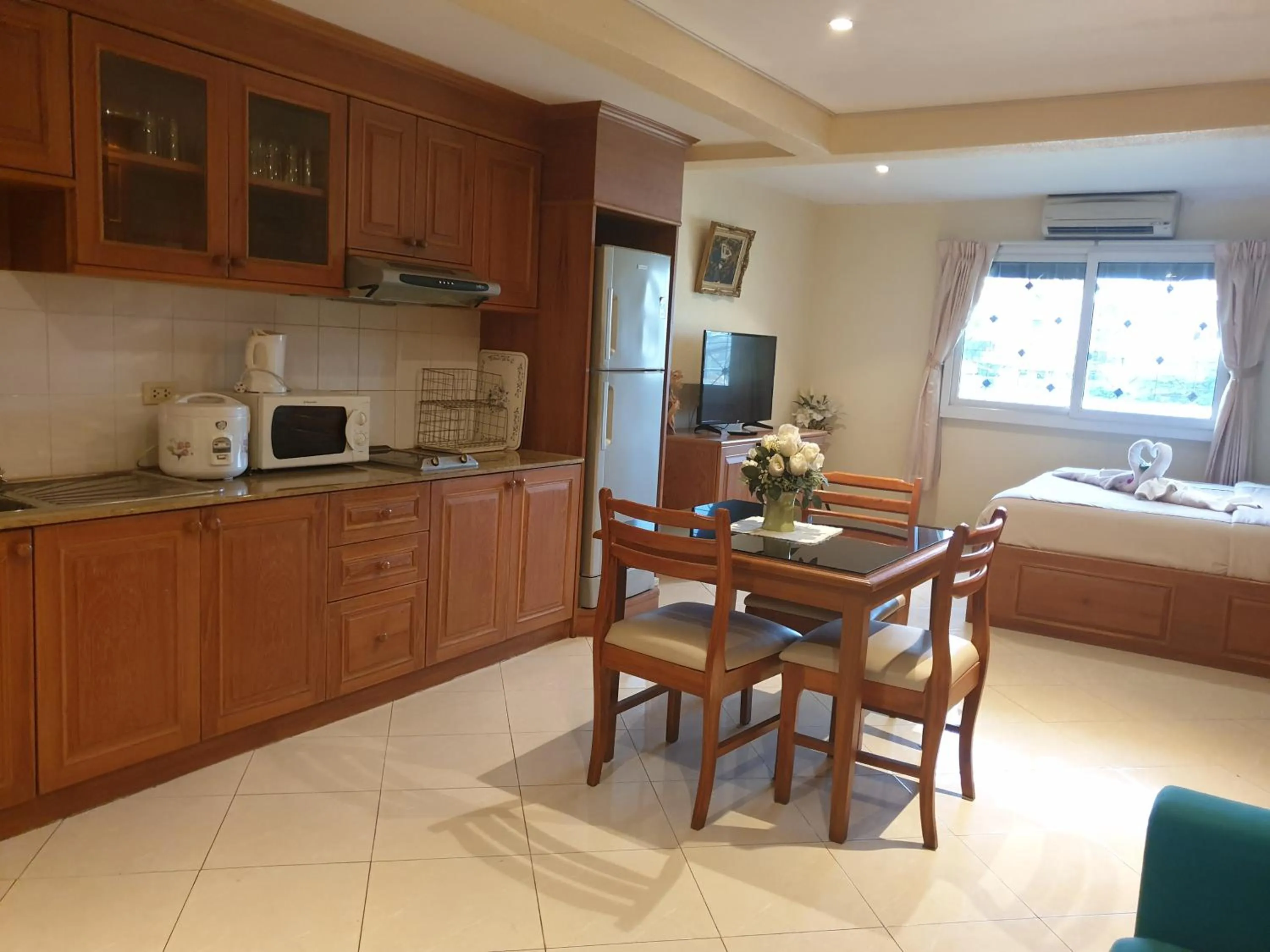 Kitchen or kitchenette in Chaiyapoon Inn