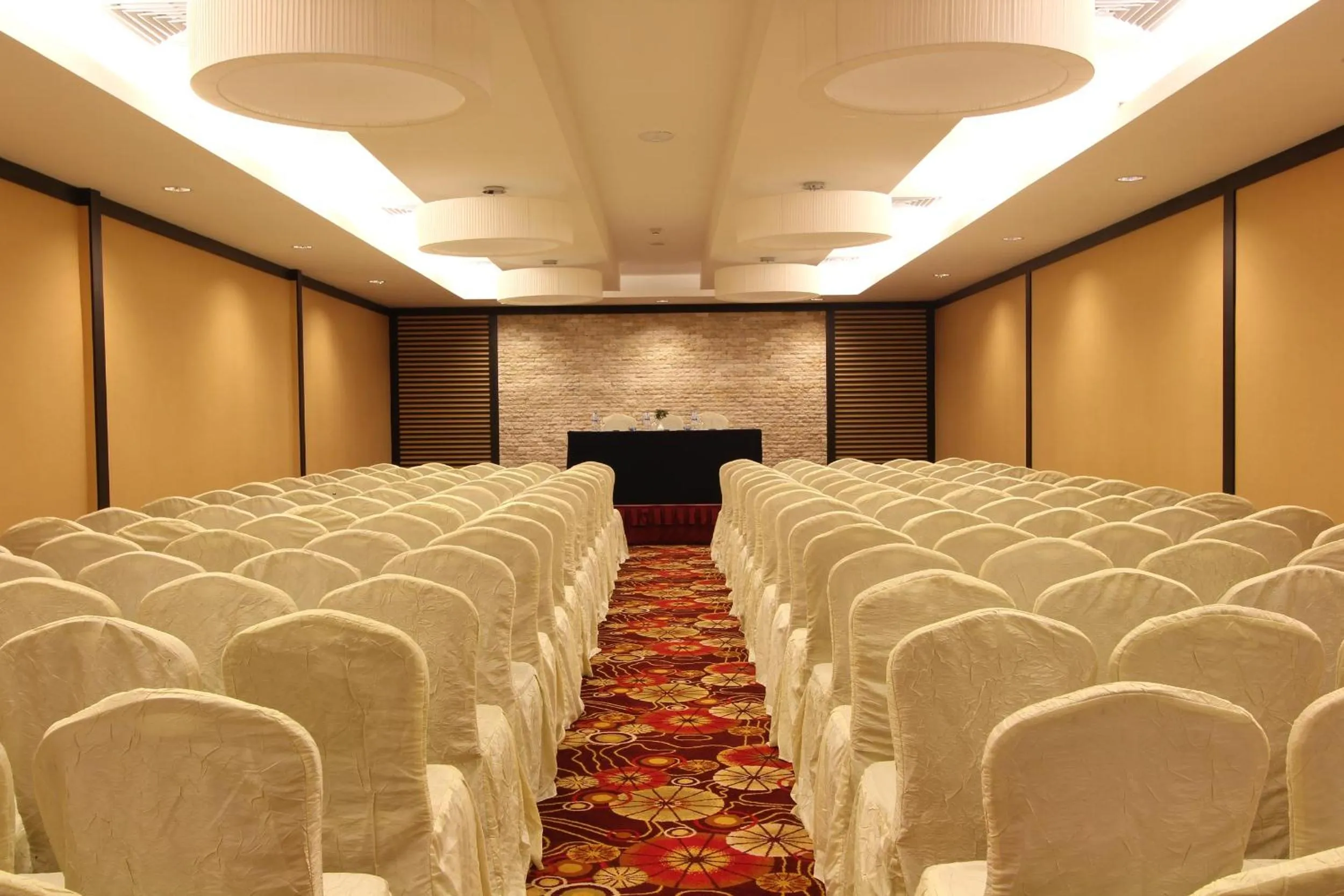 Meeting/conference room in Harmoni Suites Hotel