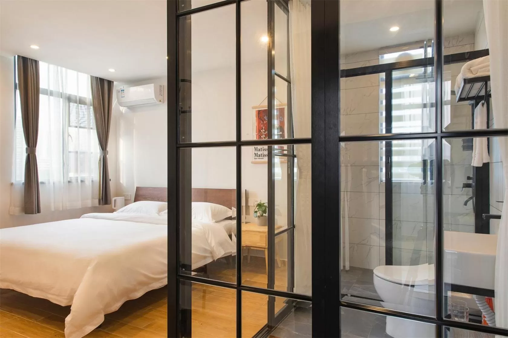 Bed, Bathroom in Wander Hostel