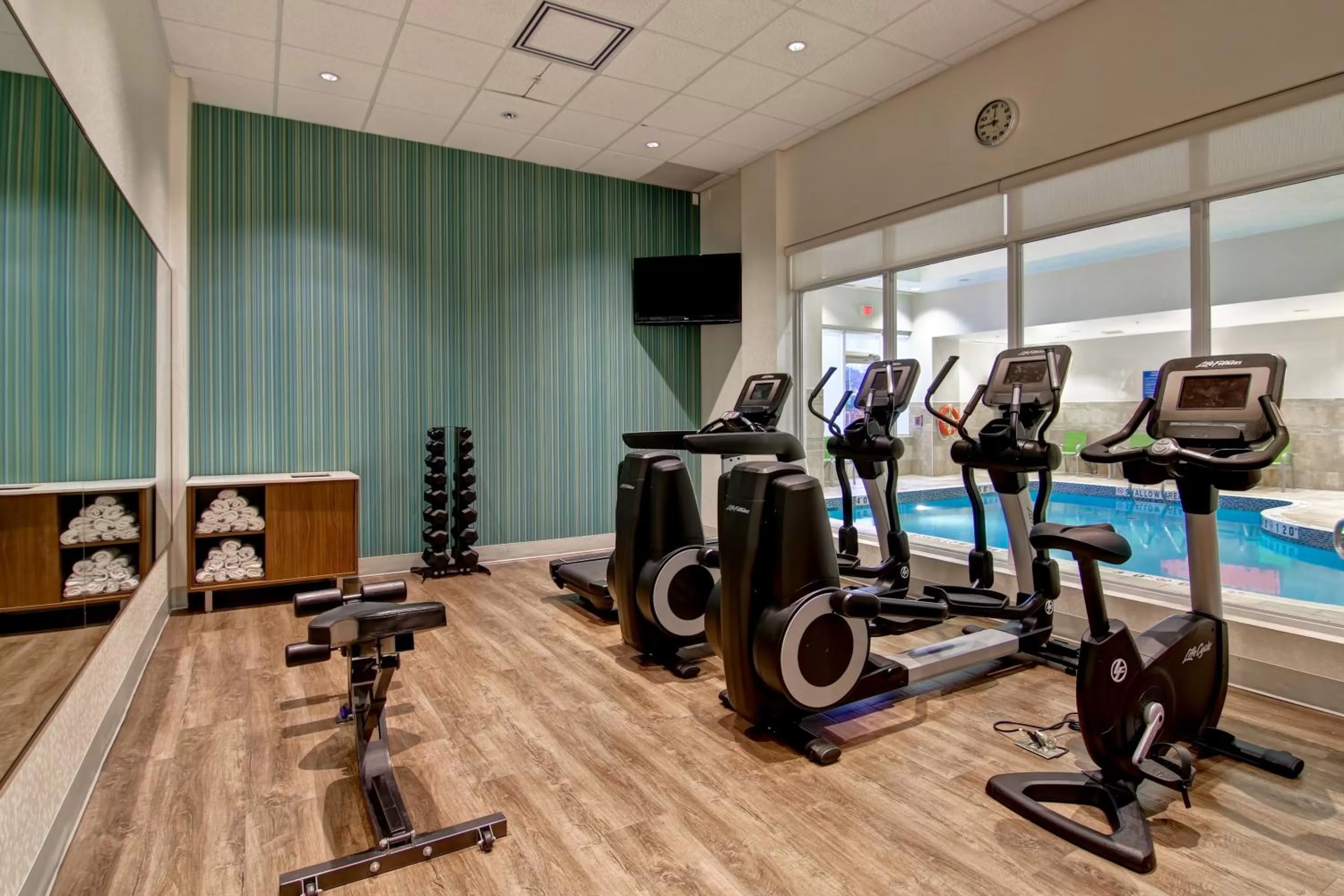 Spa and wellness centre/facilities in Holiday Inn Express Hotel & Suites Toronto - Markham by IHG