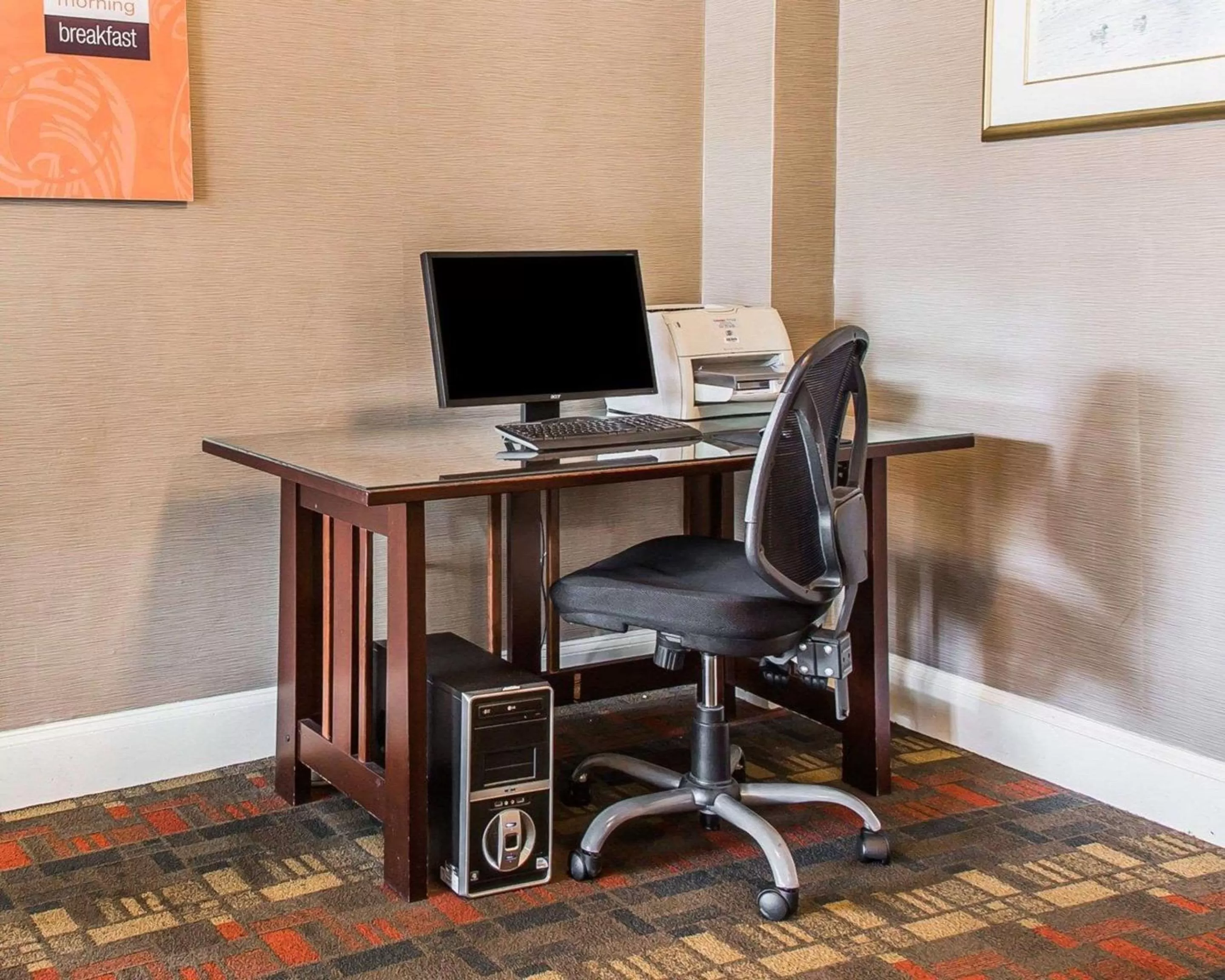 On site, TV/Entertainment Center in Comfort Inn Boston