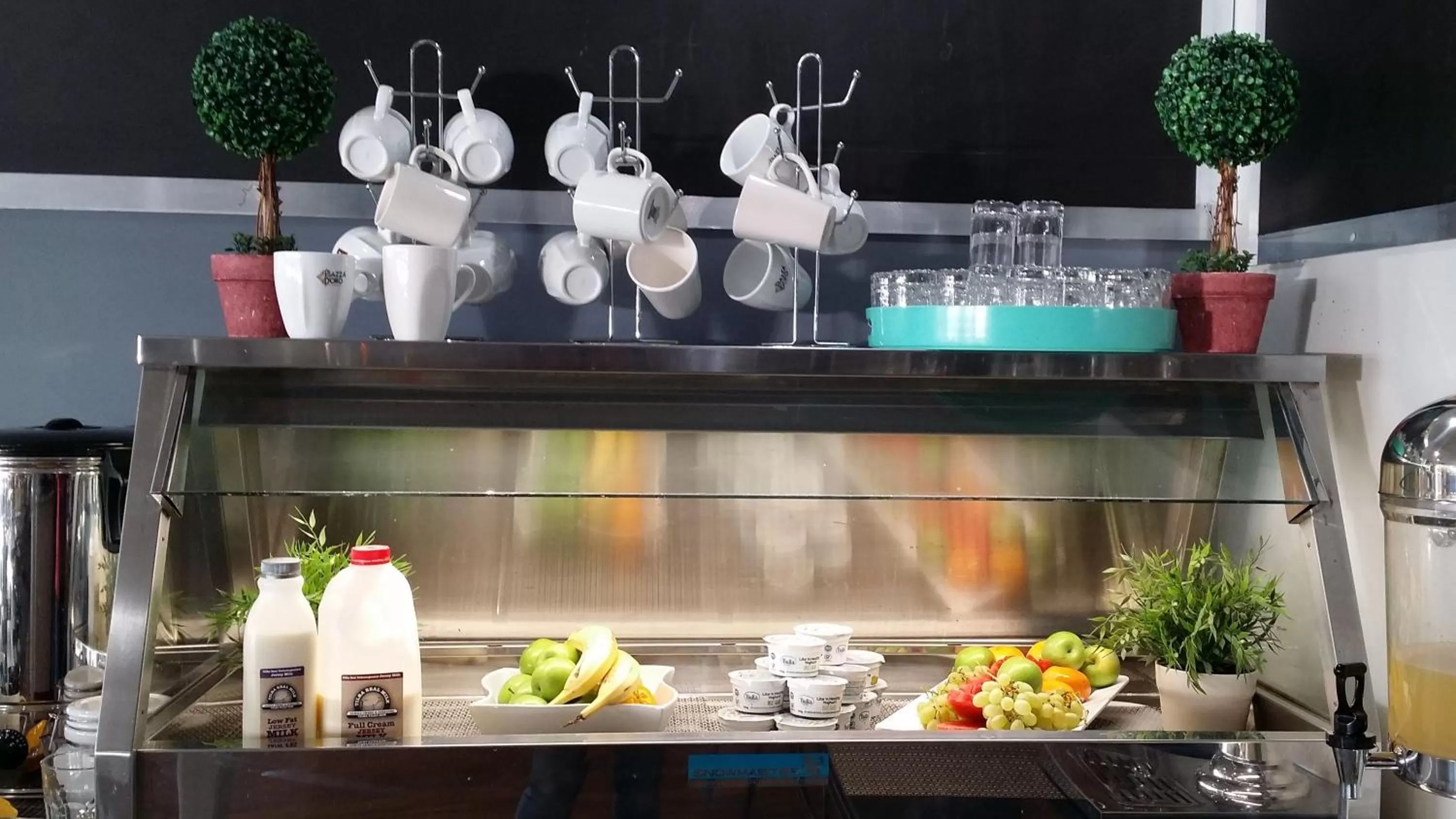 Restaurant/Places to Eat in Mariners on the Waterfront