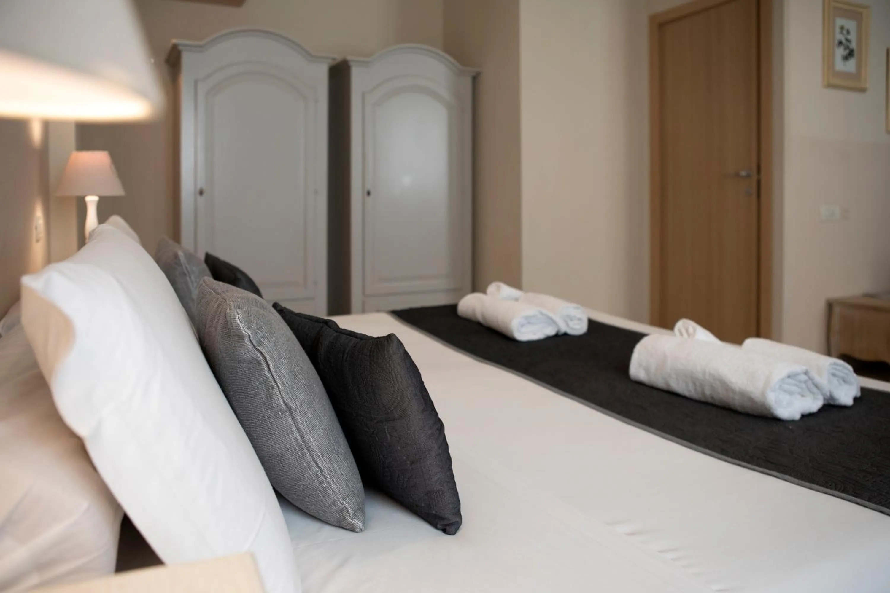 Bed in Hotel Broletto - Centro Storico