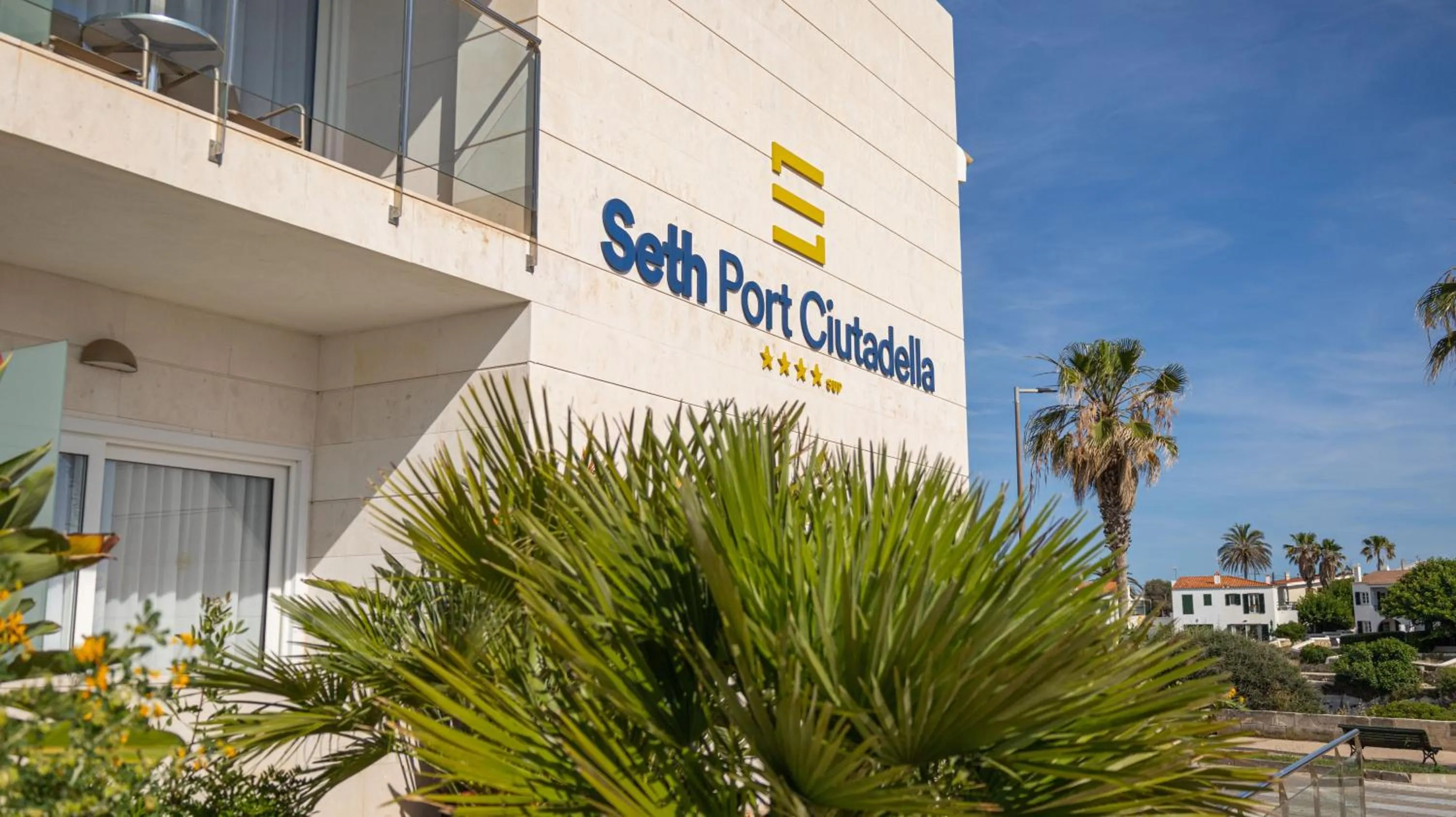 Facade/entrance in Seth Port Ciutadella
