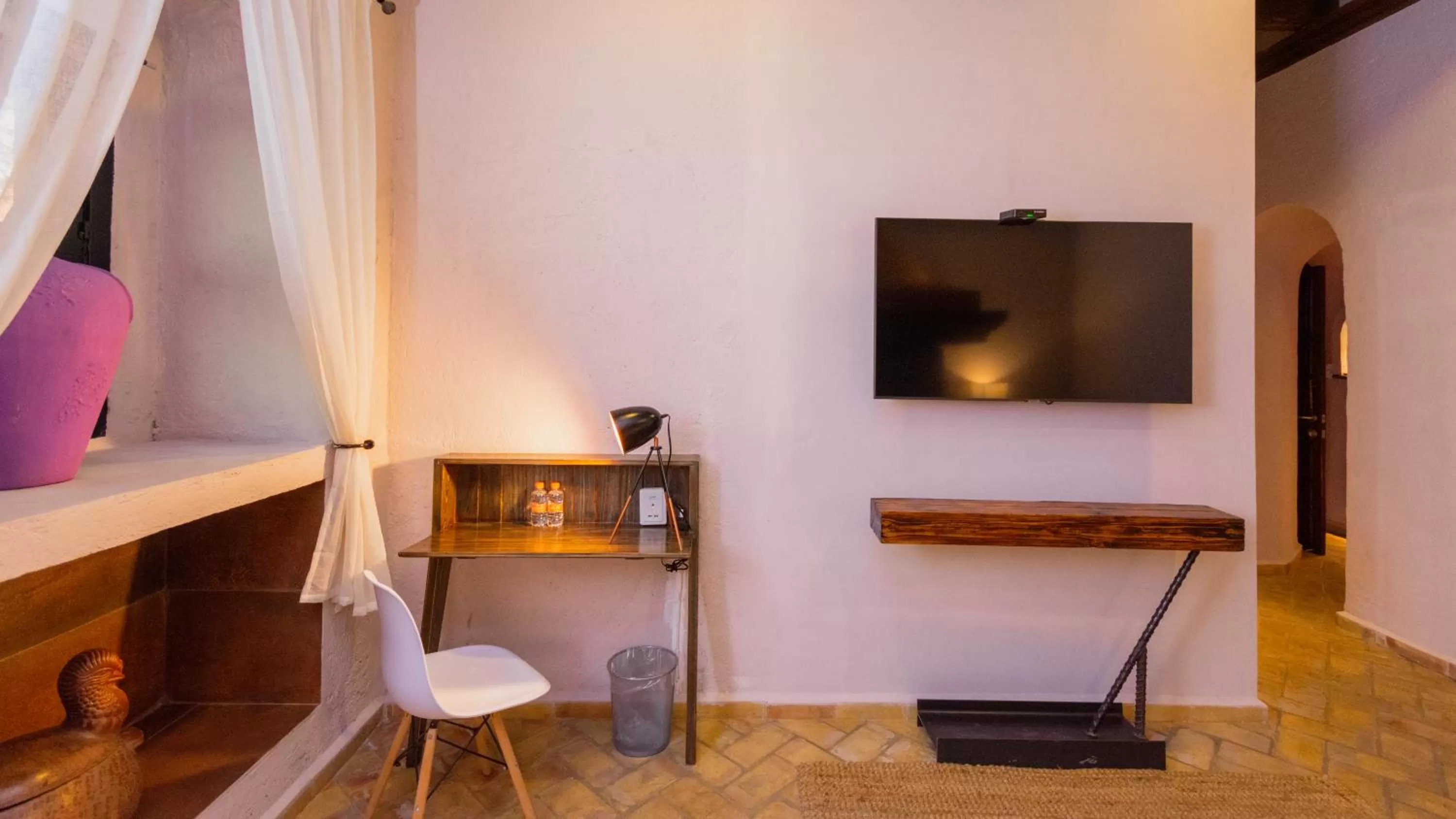 hair dresser in Casa Eva Hotel Boutique & Spa